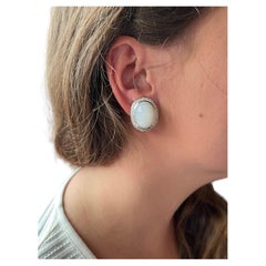 Elegant 18 K White Gold Earclips with Moonstones and Diamonds