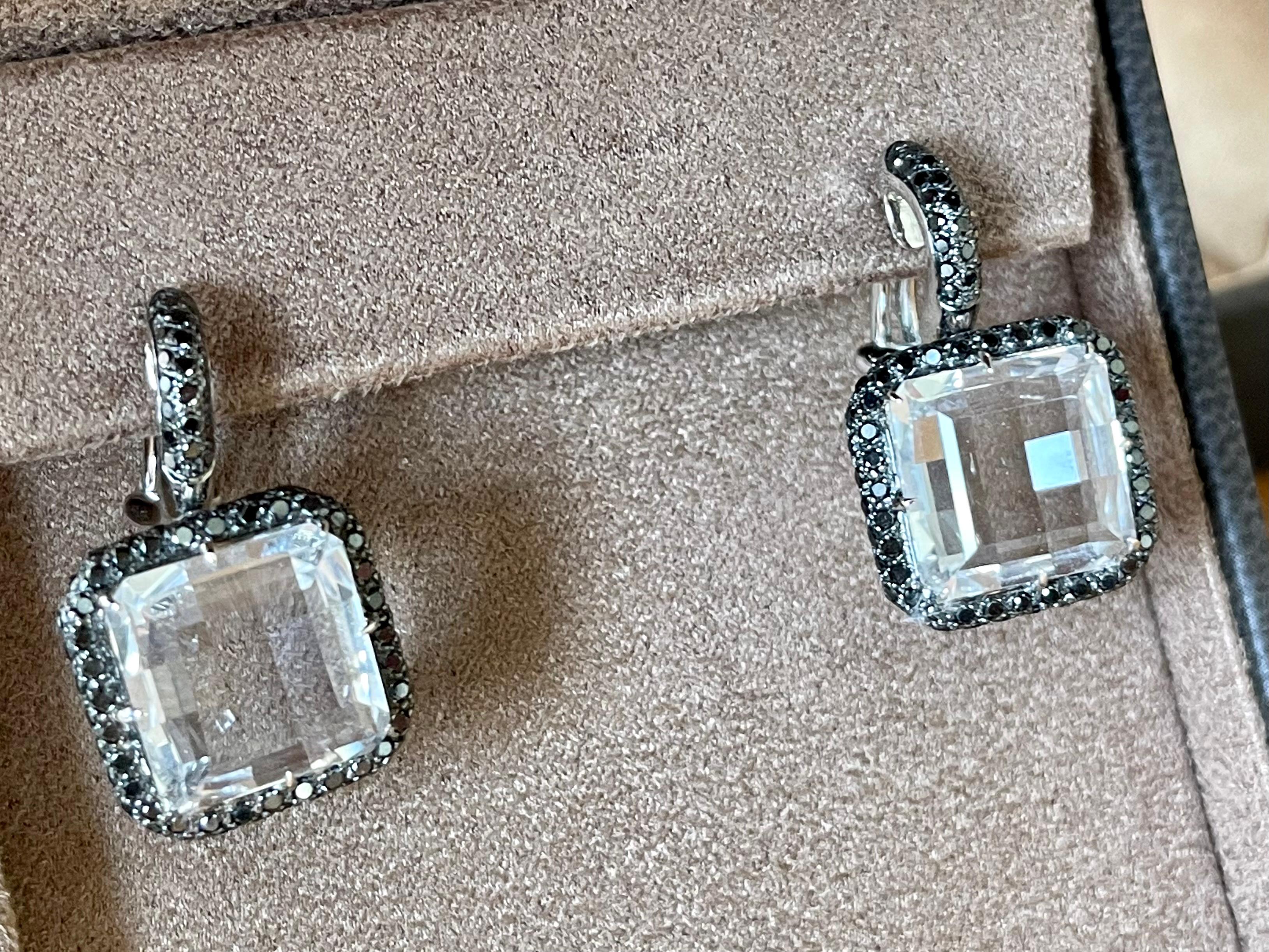 Donna Eleganti orecchini in oro bianco 18 K con diamanti neri e cristallo di rocca in vendita