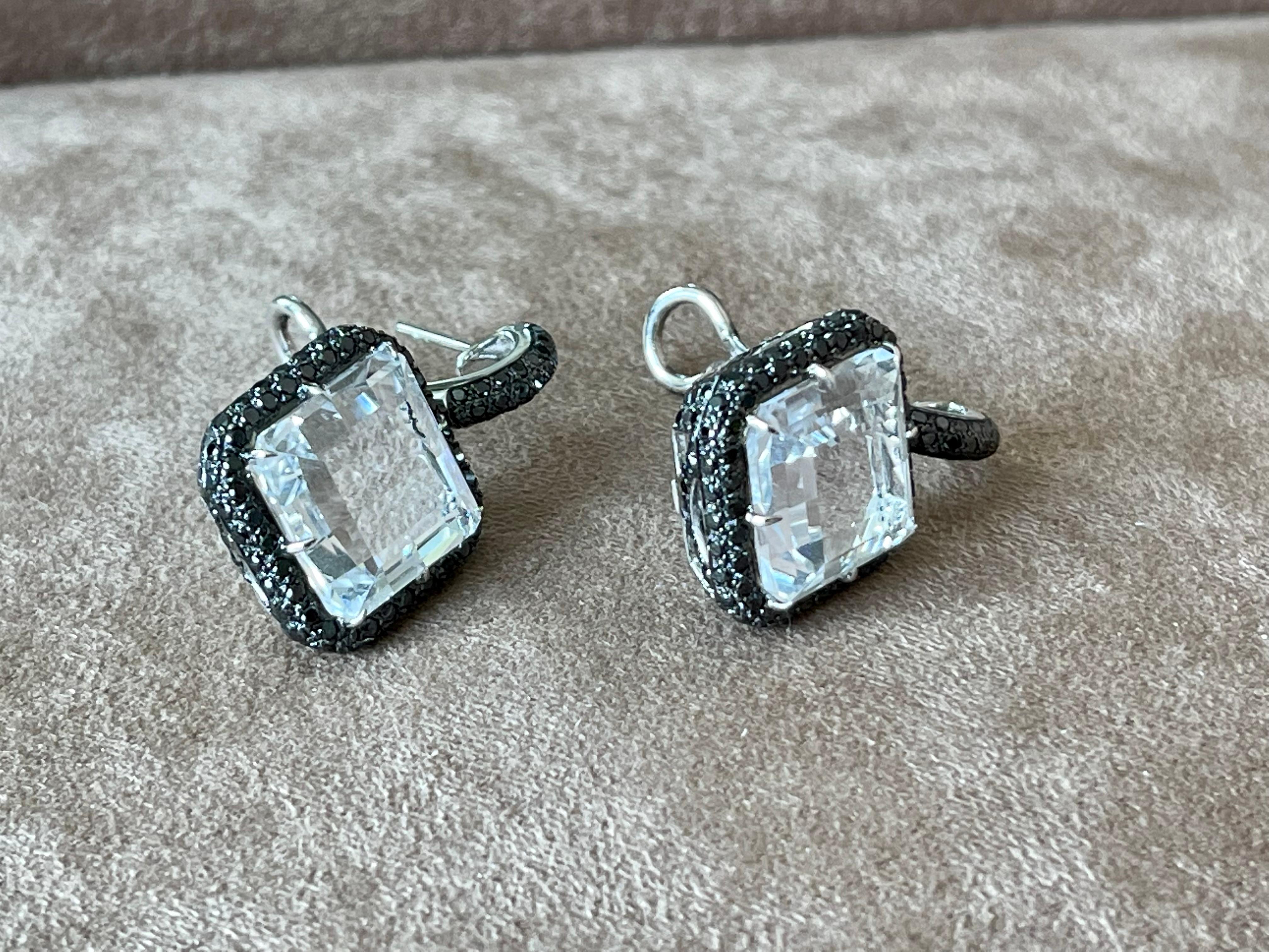 Eleganti orecchini in oro bianco 18 K con diamanti neri e cristallo di rocca in vendita 2