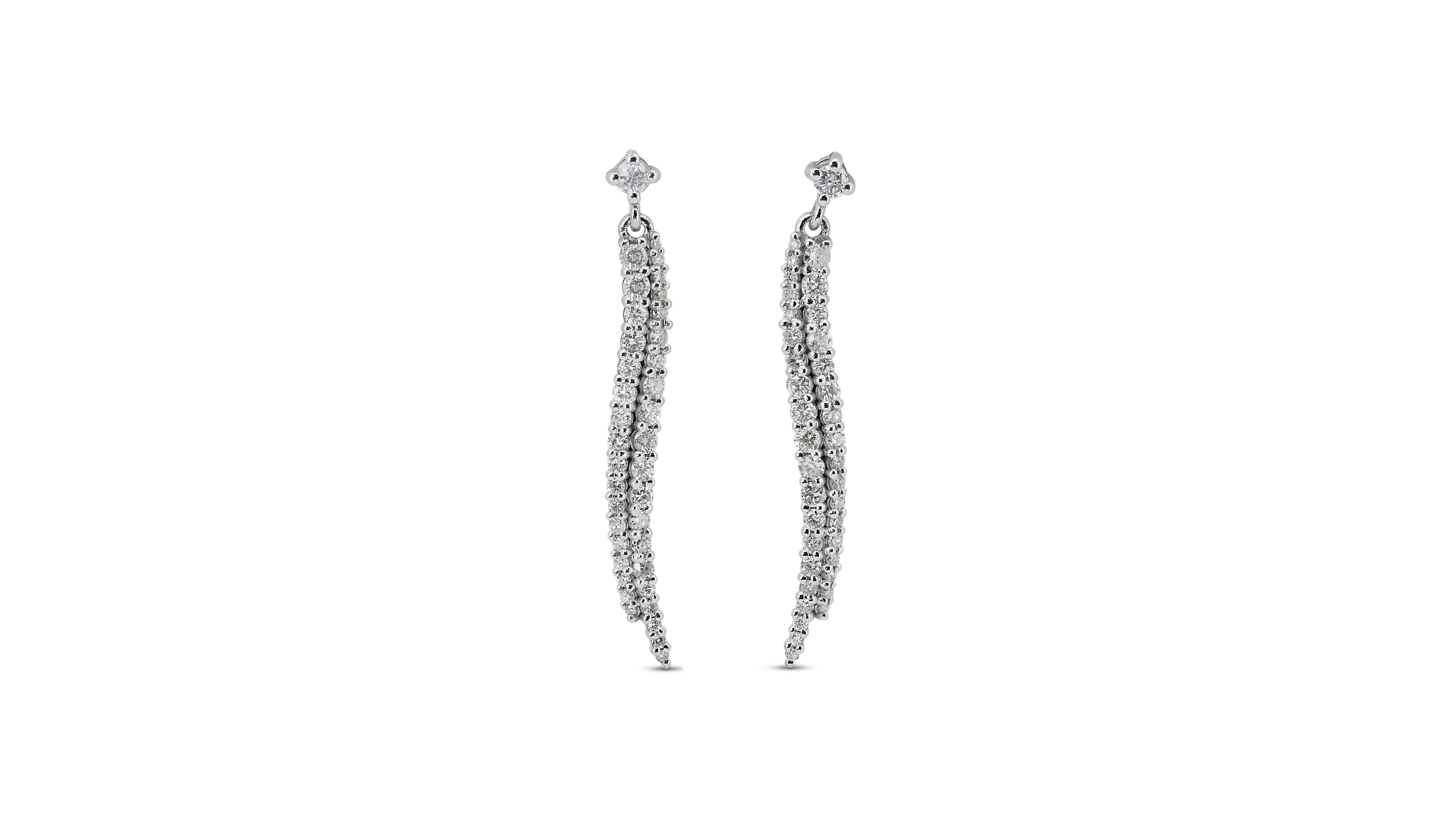 Luminosi orecchini con diamanti tondi e brillanti da 1,23 ct. in vendita 2