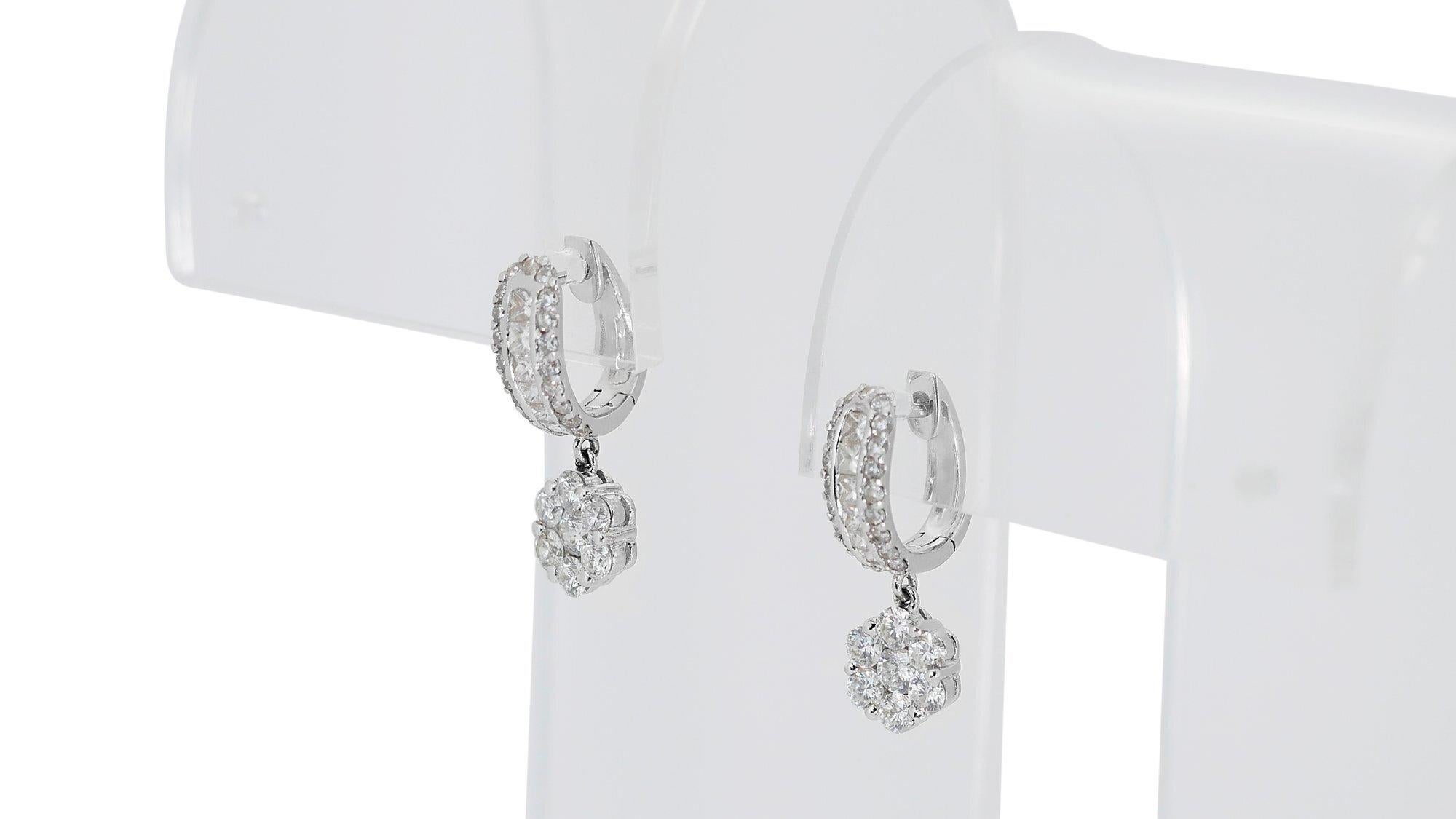 Women's Elegant 18 kt. White Gold Earrings with 2.10 ct Natural Diamonds - IGI Cert For Sale