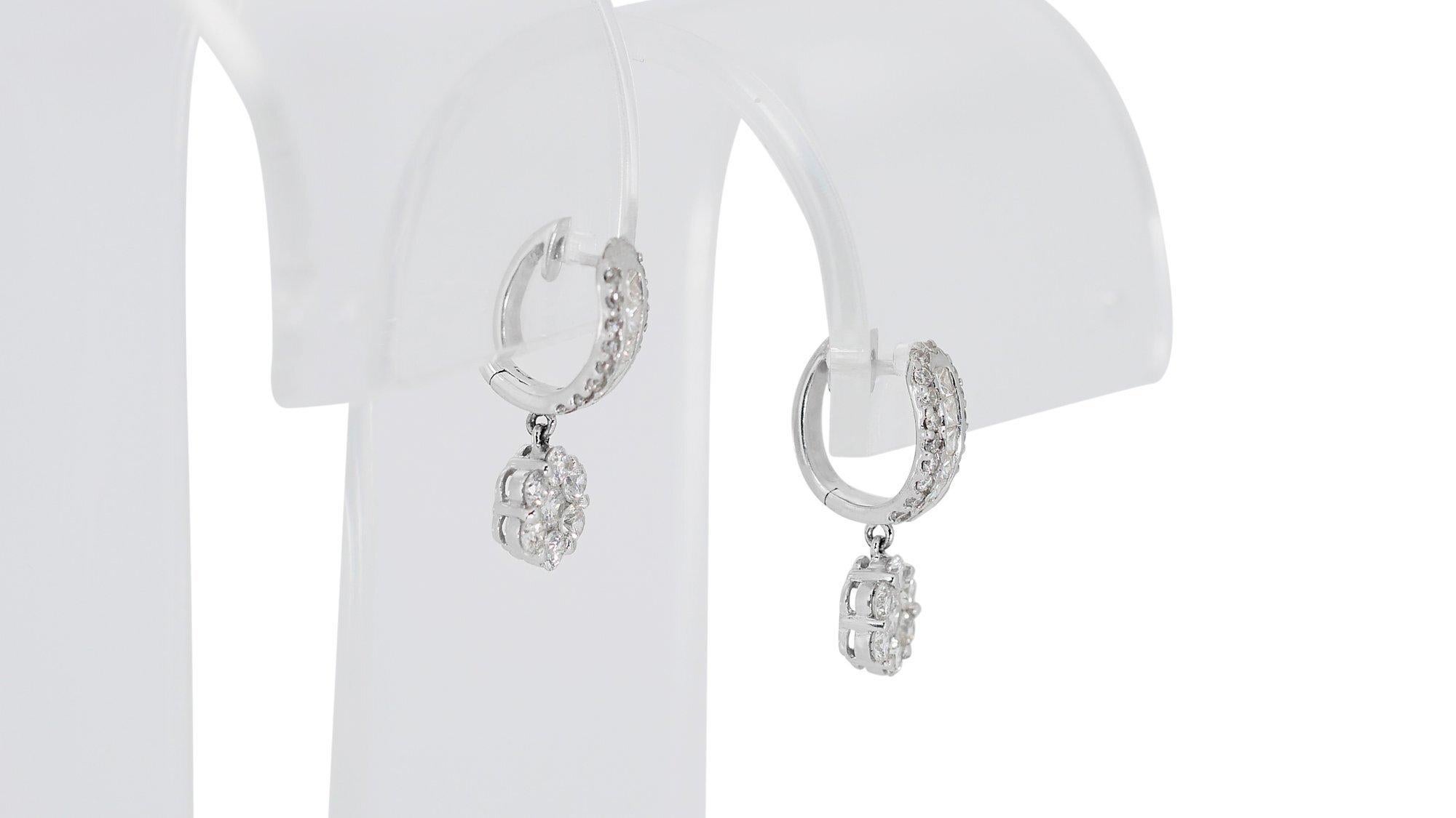 Elegant 18 kt. White Gold Earrings with 2.10 ct Natural Diamonds - IGI Cert 4