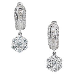 Elegant 18 kt. White Gold Earrings with 2.10 ct Natural Diamonds - IGI Cert