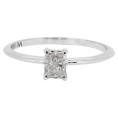 Elegant 18 kt. White Gold Ring with 0.70 ct Natural Diamond GIA Certificate