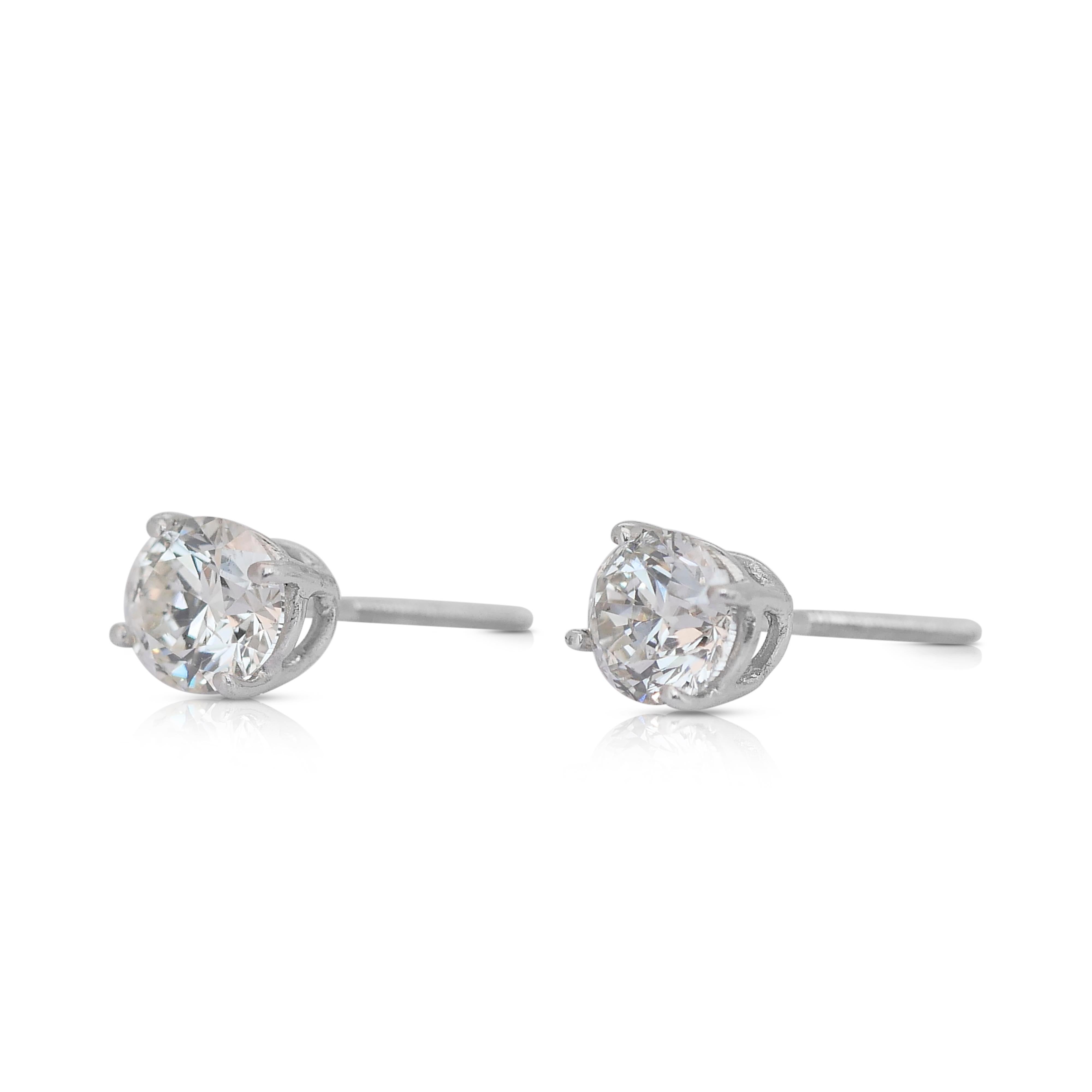 Elegant 1.85ct Diamonds Stud Earrings in Platinum - IGI Certified In New Condition In רמת גן, IL