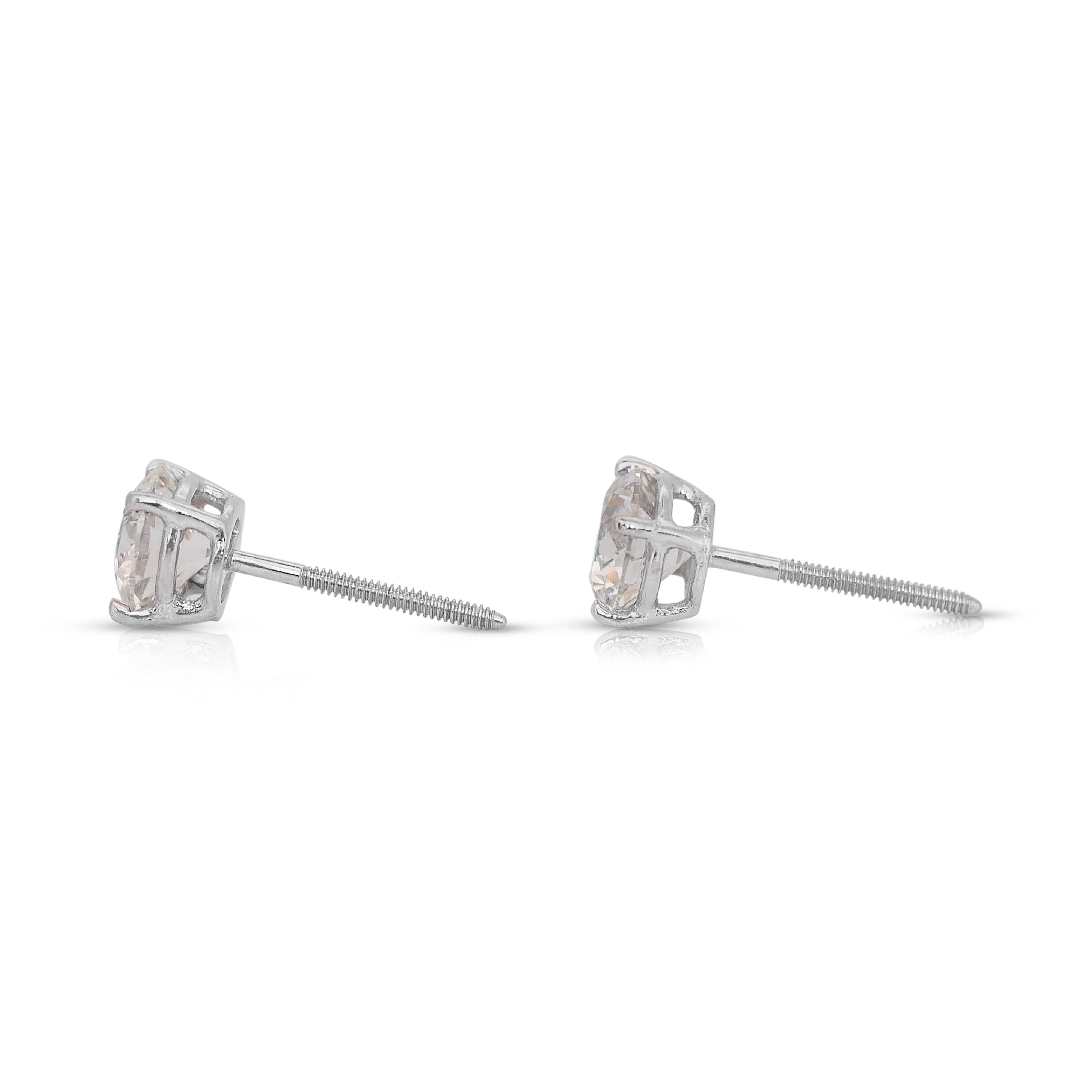 Elegant 1.85ct Diamonds Stud Earrings in Platinum - IGI Certified 1