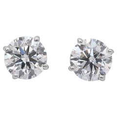 Elegant 1.85ct Diamonds Stud Earrings in Platinum - IGI Certified