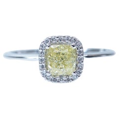 Elegant 18K Fancy Yellow White Gold Ring with 0.78 Ct Natural Diamonds, AIG Cert