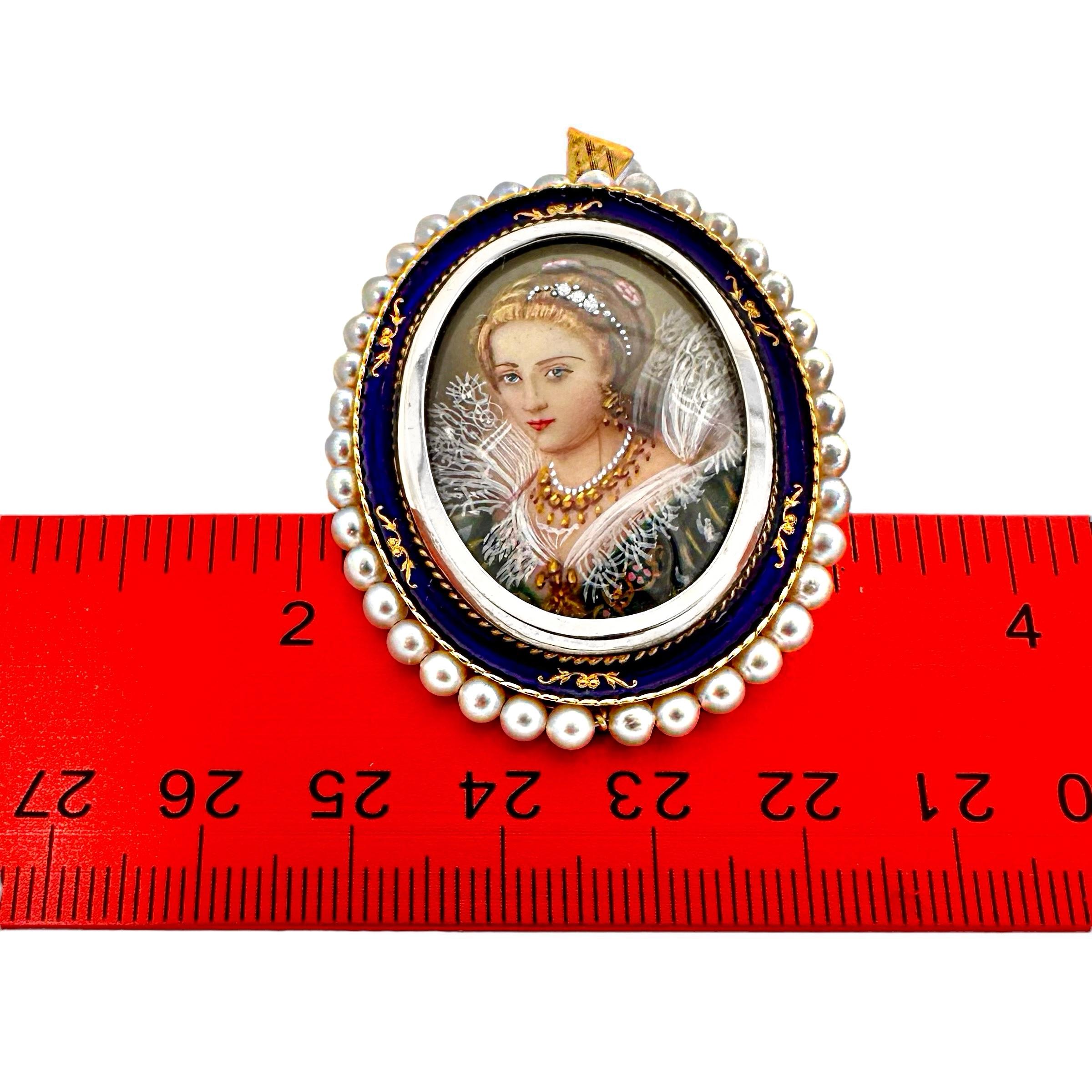 Pendentif/Broche portrait élégant en or 18 carats avec cadre en émail bleu et perles en vente 2