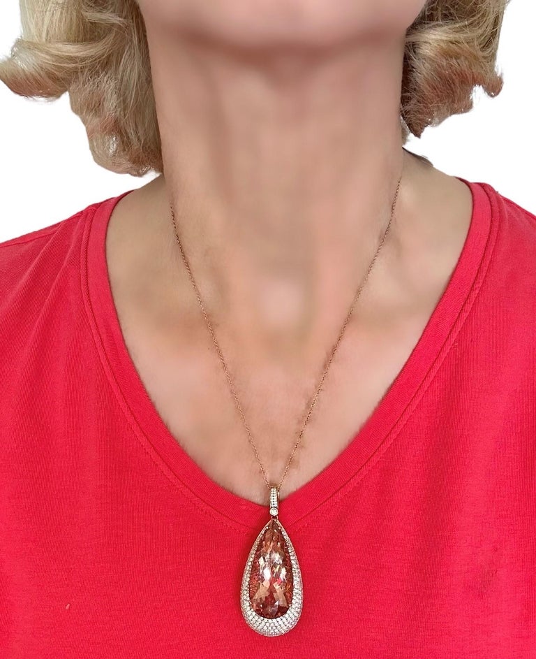 Elegant 18K Pink Gold, 40.00ct and Diamond Pendant with Chain