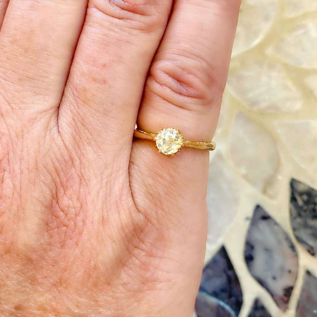 Élégante bague couronne d'anniversaire en or rose 18 carats et diamants Pour femmes en vente