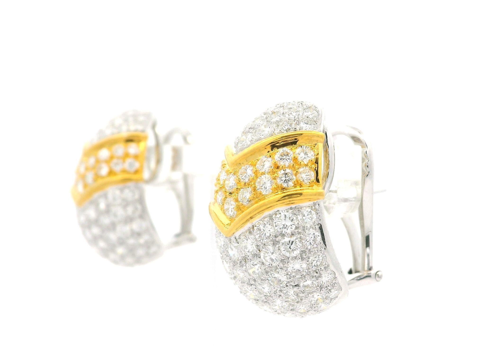 Elegant 18k Two Tone Gold 7.46ctw Fiery Diamond Bombe Domed Cuff Earrings For Sale 6