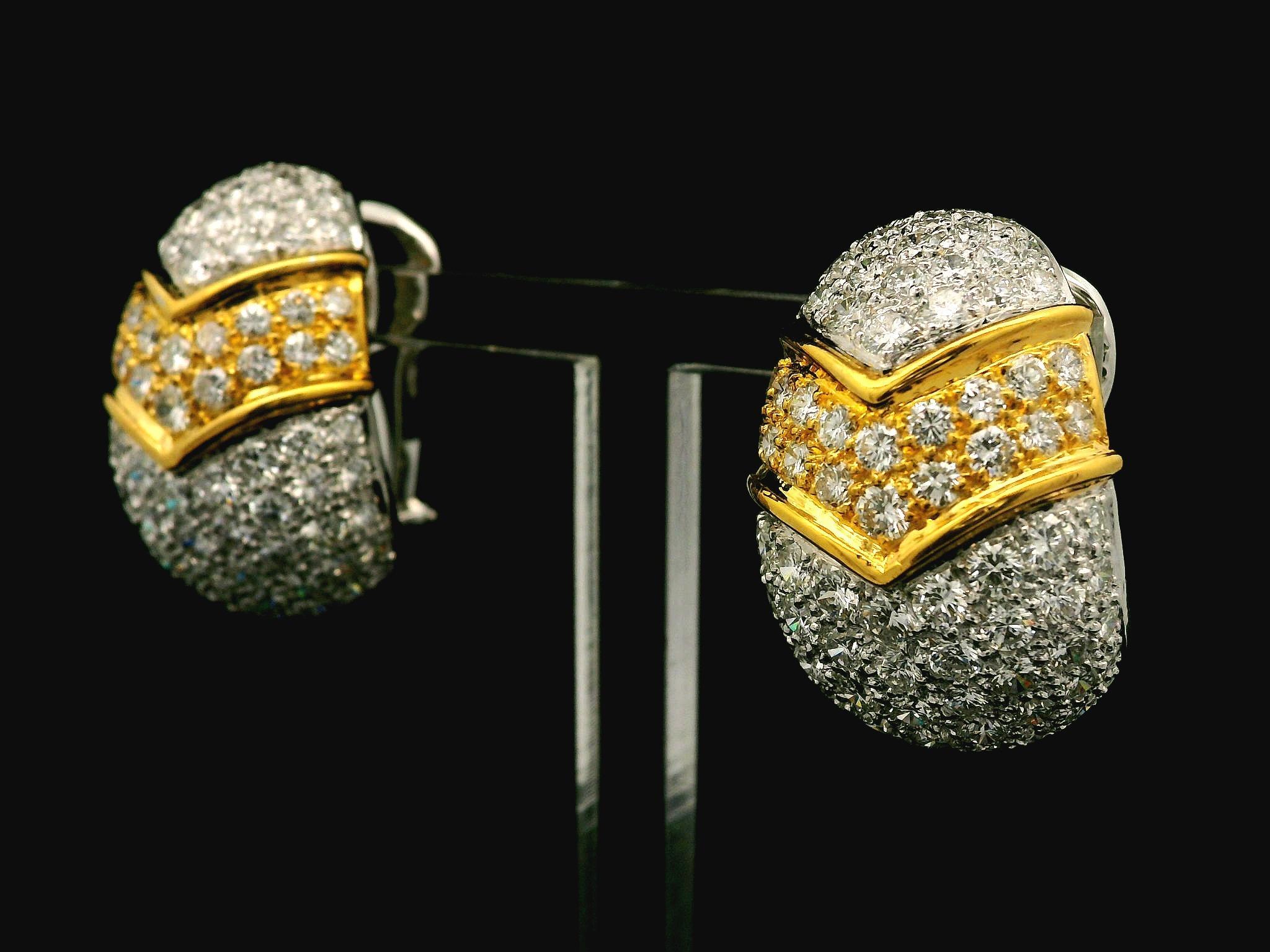 Elegant 18k Two Tone Gold 7.46ctw Fiery Diamond Bombe Domed Cuff Earrings For Sale 2