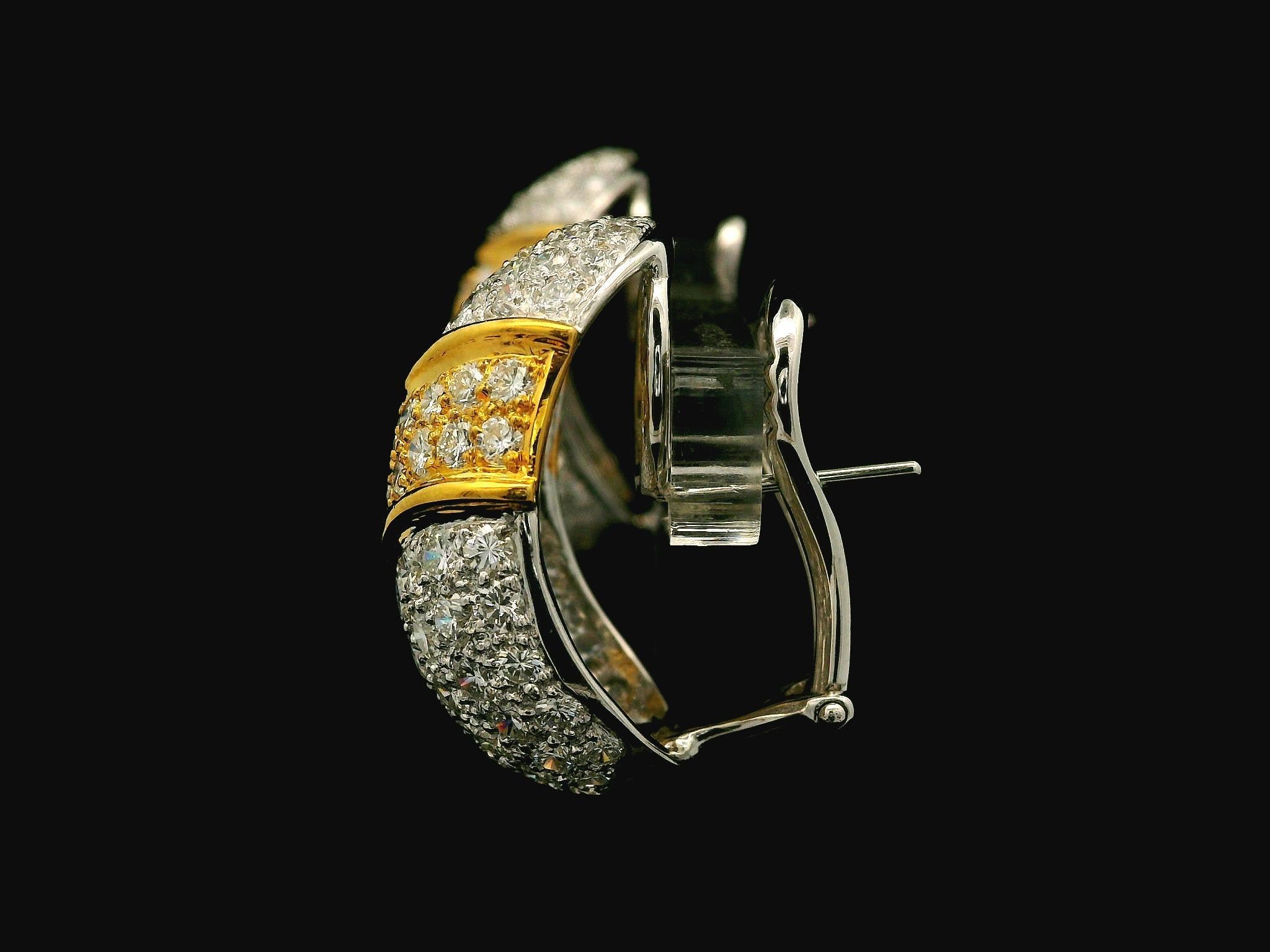 Elegant 18k Two Tone Gold 7.46ctw Fiery Diamond Bombe Domed Cuff Earrings For Sale 3
