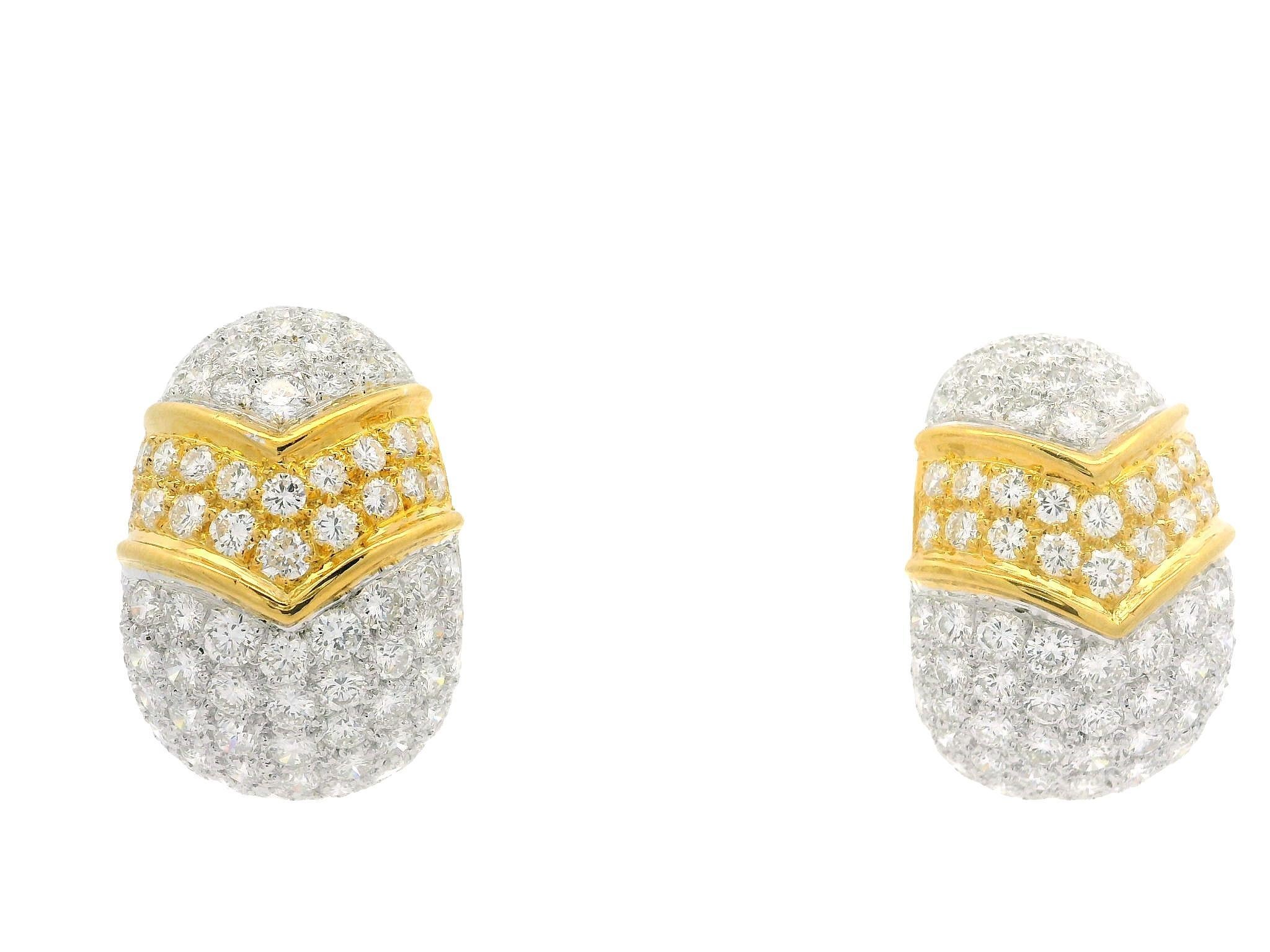 Elegant 18k Two Tone Gold 7.46ctw Fiery Diamond Bombe Domed Cuff Earrings For Sale 4