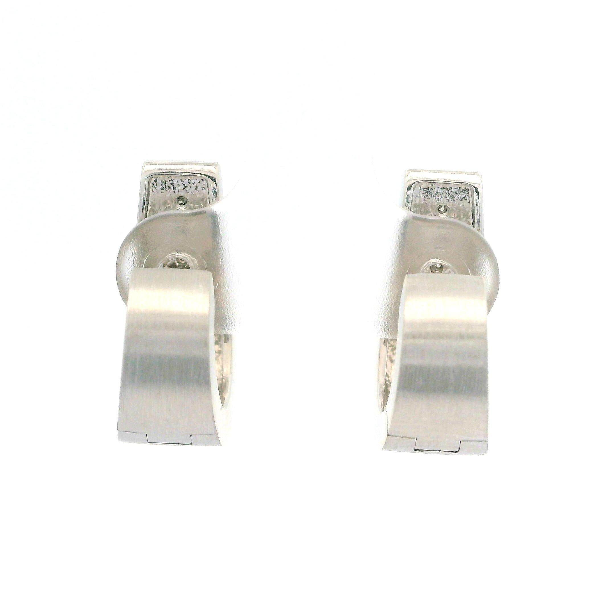 Elegant 18k White Gold 0.10ctw Diamond Brushed Finish Cuff Huggie Earrings For Sale 5