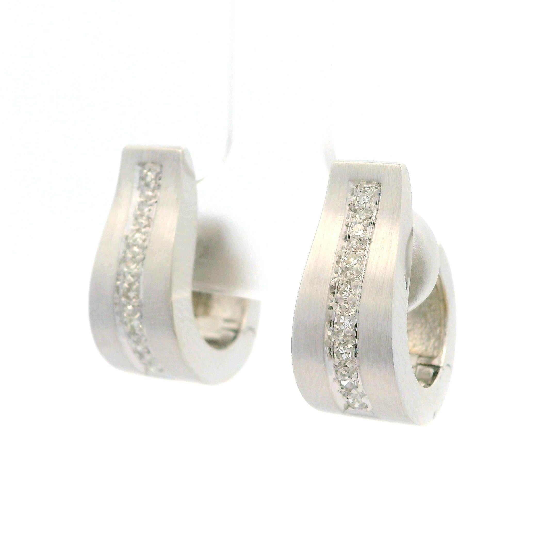 Elegant 18k White Gold 0.10ctw Diamond Brushed Finish Cuff Huggie Earrings For Sale 3