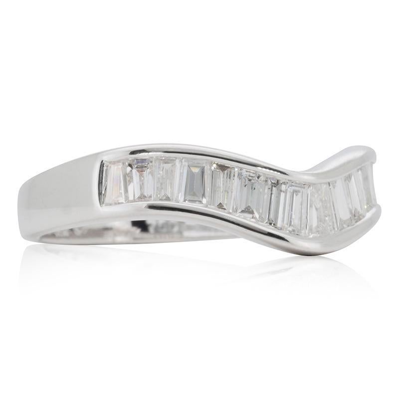 Elegant 18K White Gold Band Ring with 0.45 ct Natural Diamonds 1