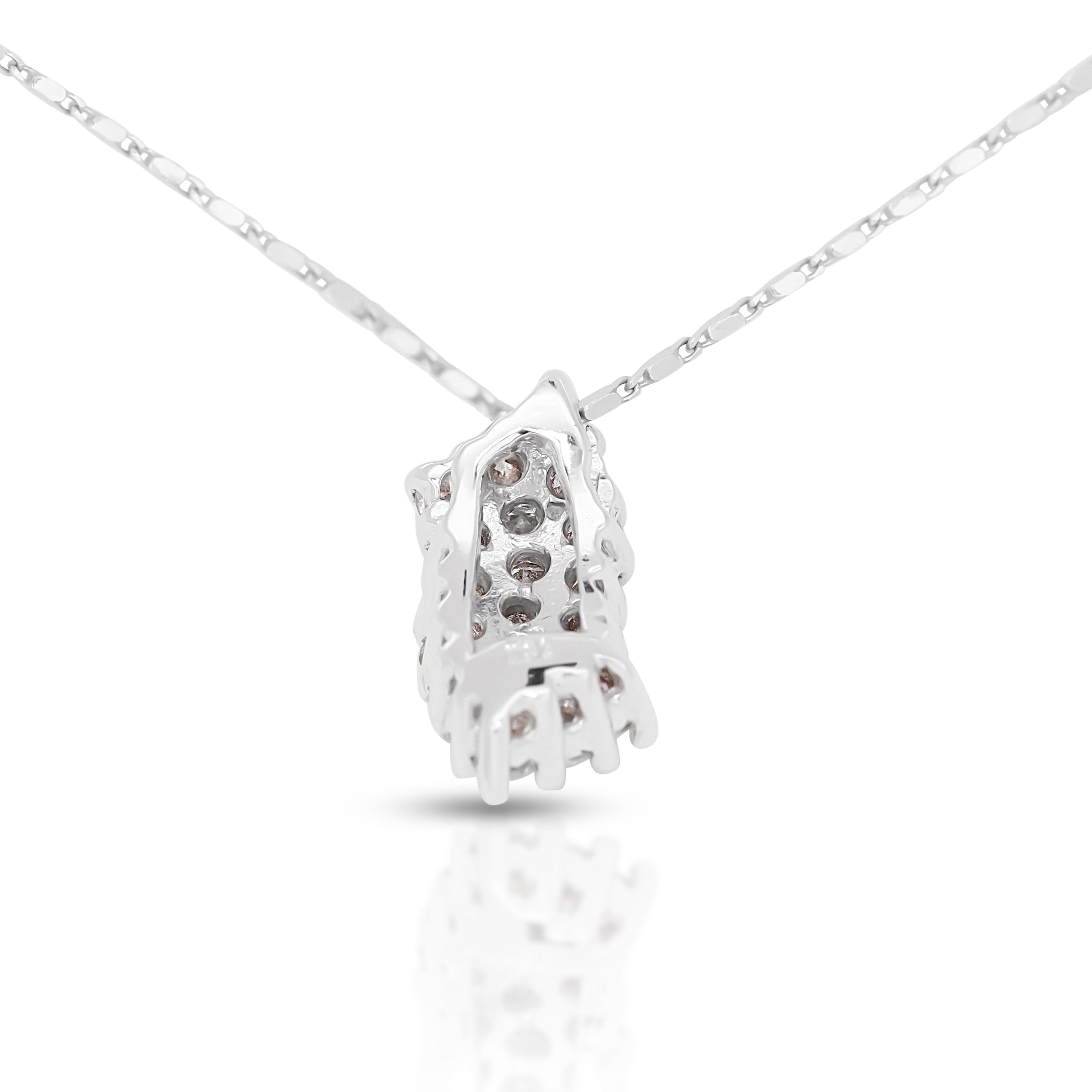 Elegant 18k White Gold Diamond Necklace For Sale 1