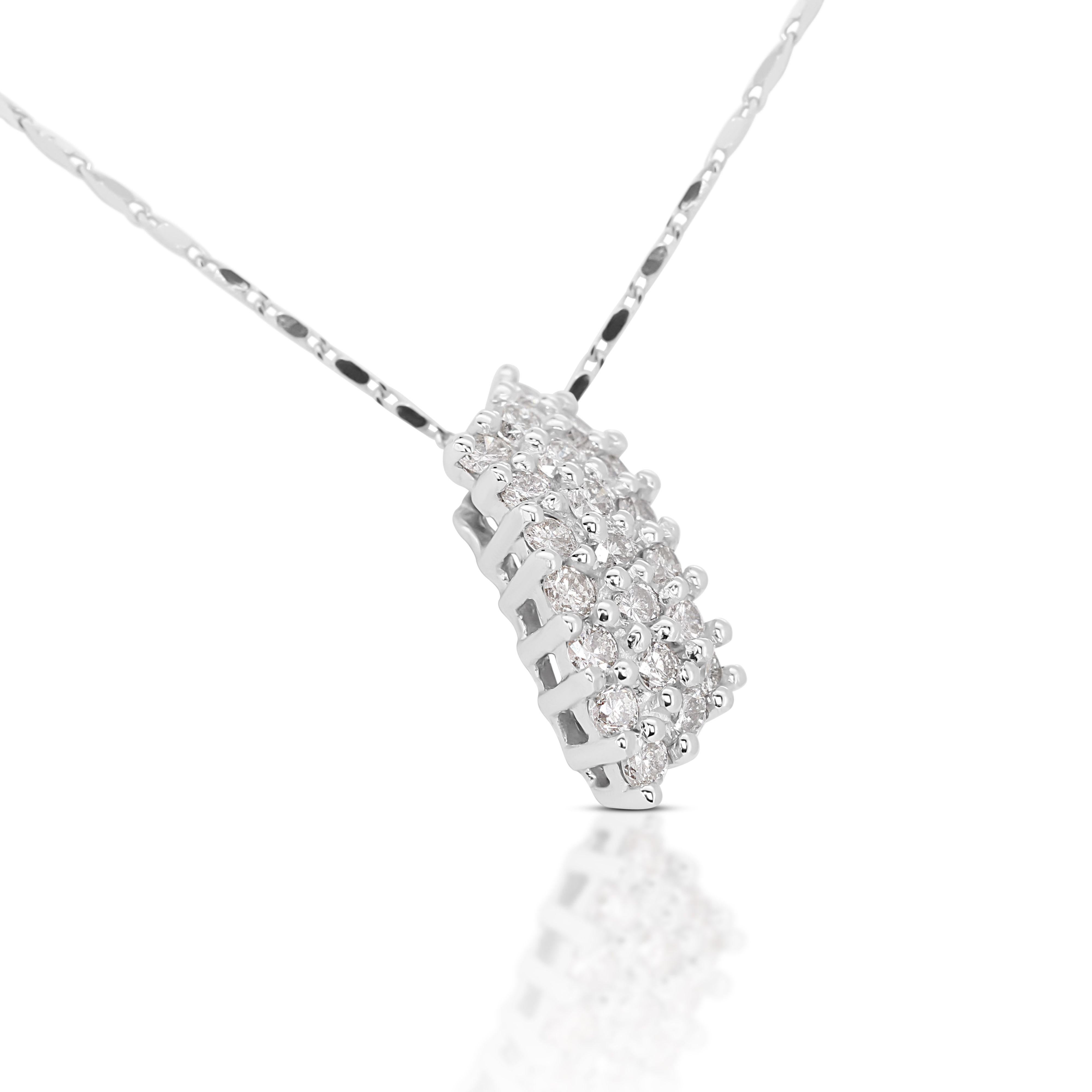 Brilliant Cut Elegant 18k White Gold Diamond Necklace For Sale