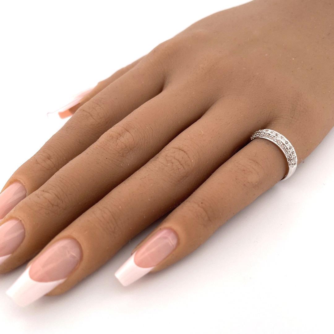 da uomo o donna Elegante anello con diamante in oro bianco 18k in vendita