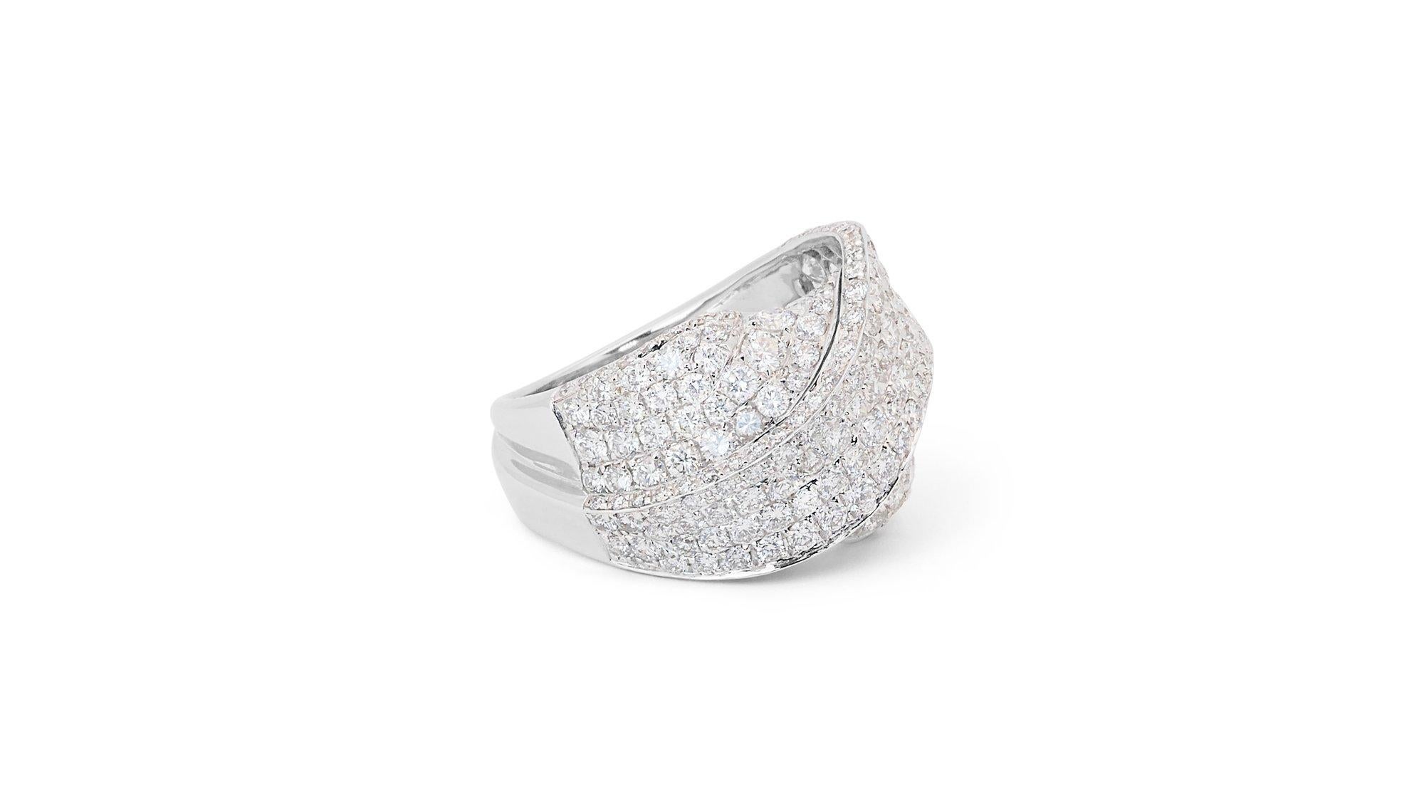 Women's Elegant 18k White Gold Dome Ring with 4.50 Ct Natural Diamonds IGI Certificate