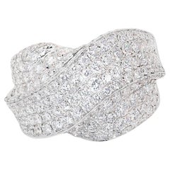 Elegant 18k White Gold Dome Ring with 4.50 Ct Natural Diamonds IGI Certificate
