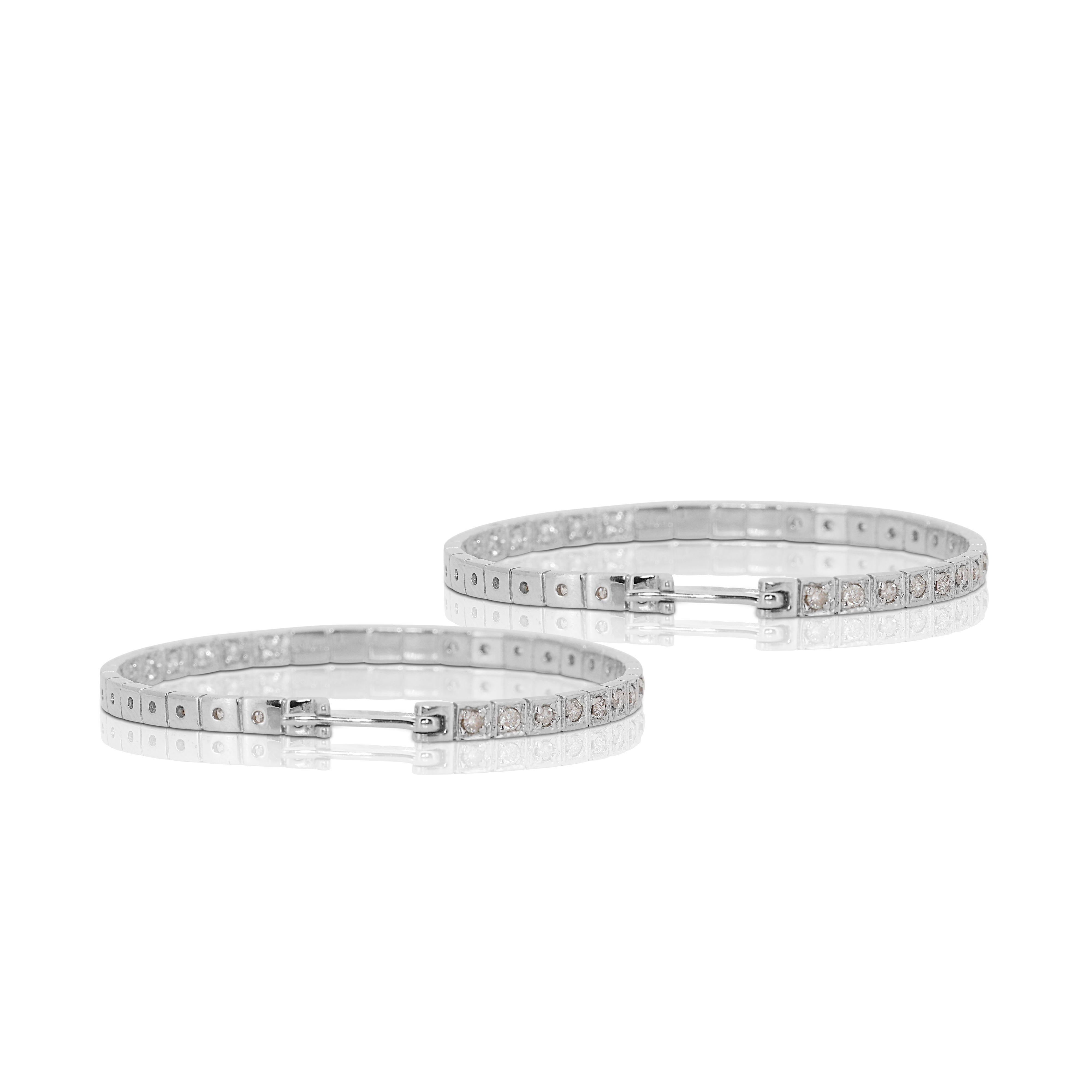 Elegant 18k White Gold Hoop Earrings with 1.36 Carat Weight of Natural Diamonds For Sale 2