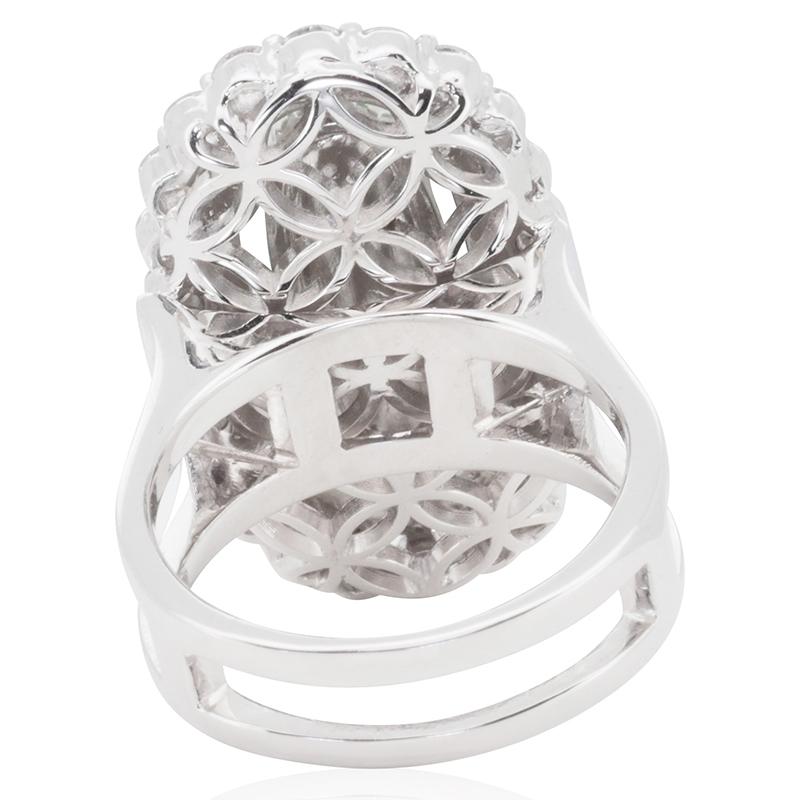 Elegant 18k White Gold Jade & Diamond Halo Ring w/5.45 ct - IGI Certified For Sale 2