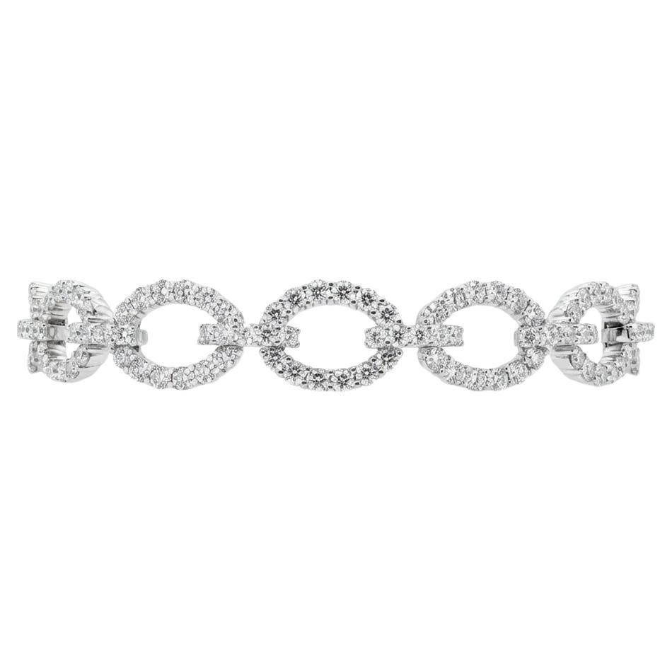 Elegant 18K White Gold Bangl Bracelet with 8.49 Carats of Brilliant-Cut Diamonds