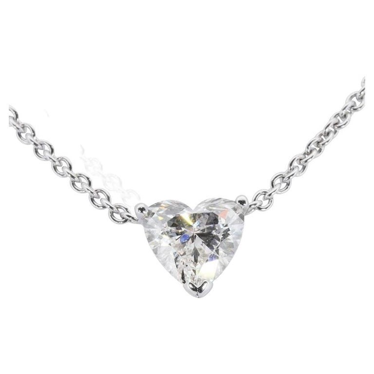 Elegant 18K White Gold Necklace with 1.01 ct Natural Diamond- GIA Certificate For Sale