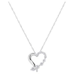 Elegant 18K White Gold Necklace with Diamonds