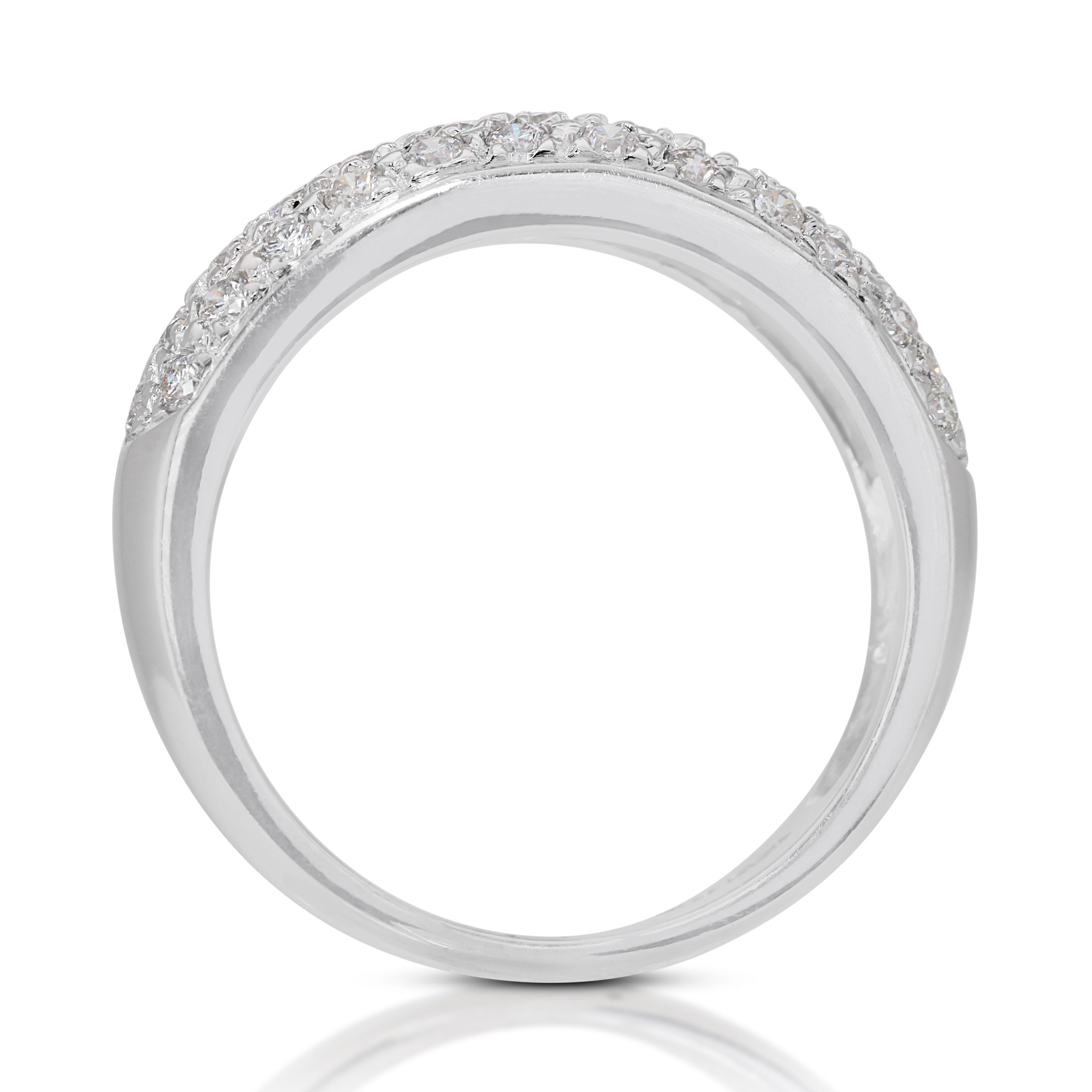 Women's Sophisticated .76ct. Round Brilliant Pave Diamond Ring For Sale