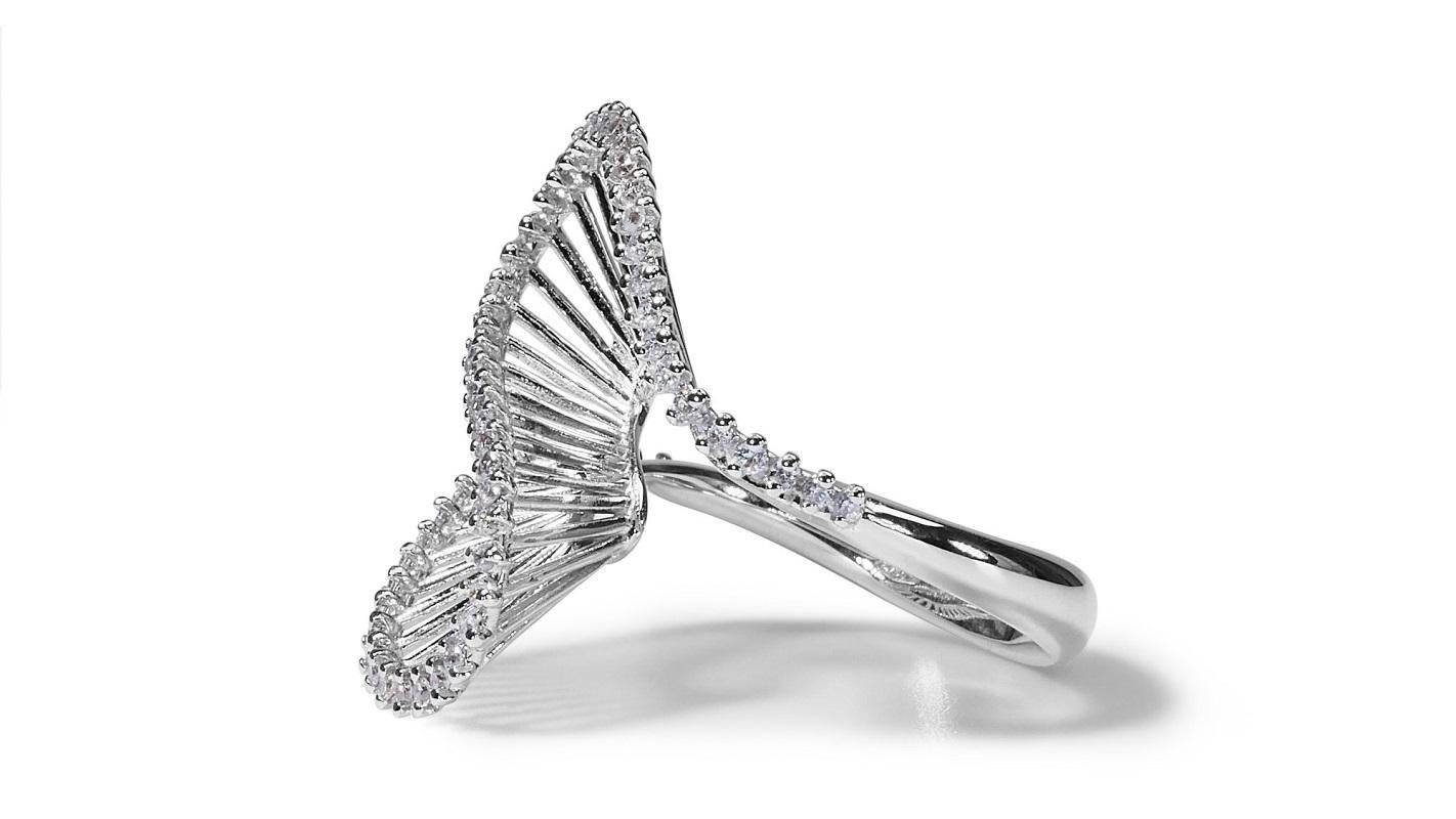 Ring aus 18 Karat Weißgold mit 0,30 Karat natürlichem Diamanten und IGI-Zertifikat 1