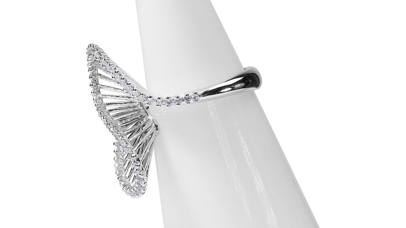 Ring aus 18 Karat Weißgold mit 0,30 Karat natürlichem Diamanten und IGI-Zertifikat 2