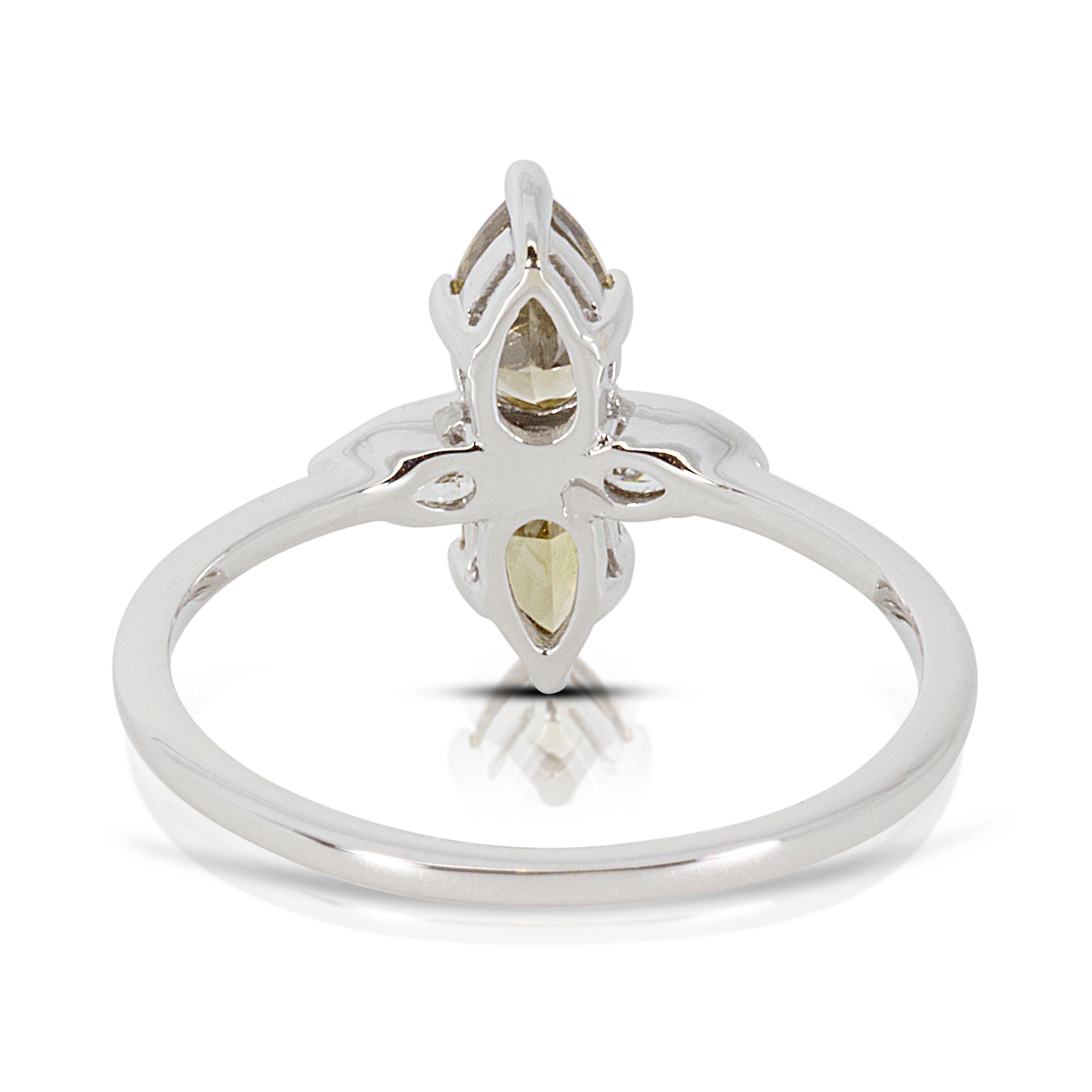 Elegant 18k White Gold Ring with 1.13 ct Natural Diamonds- NGI cert For Sale 1