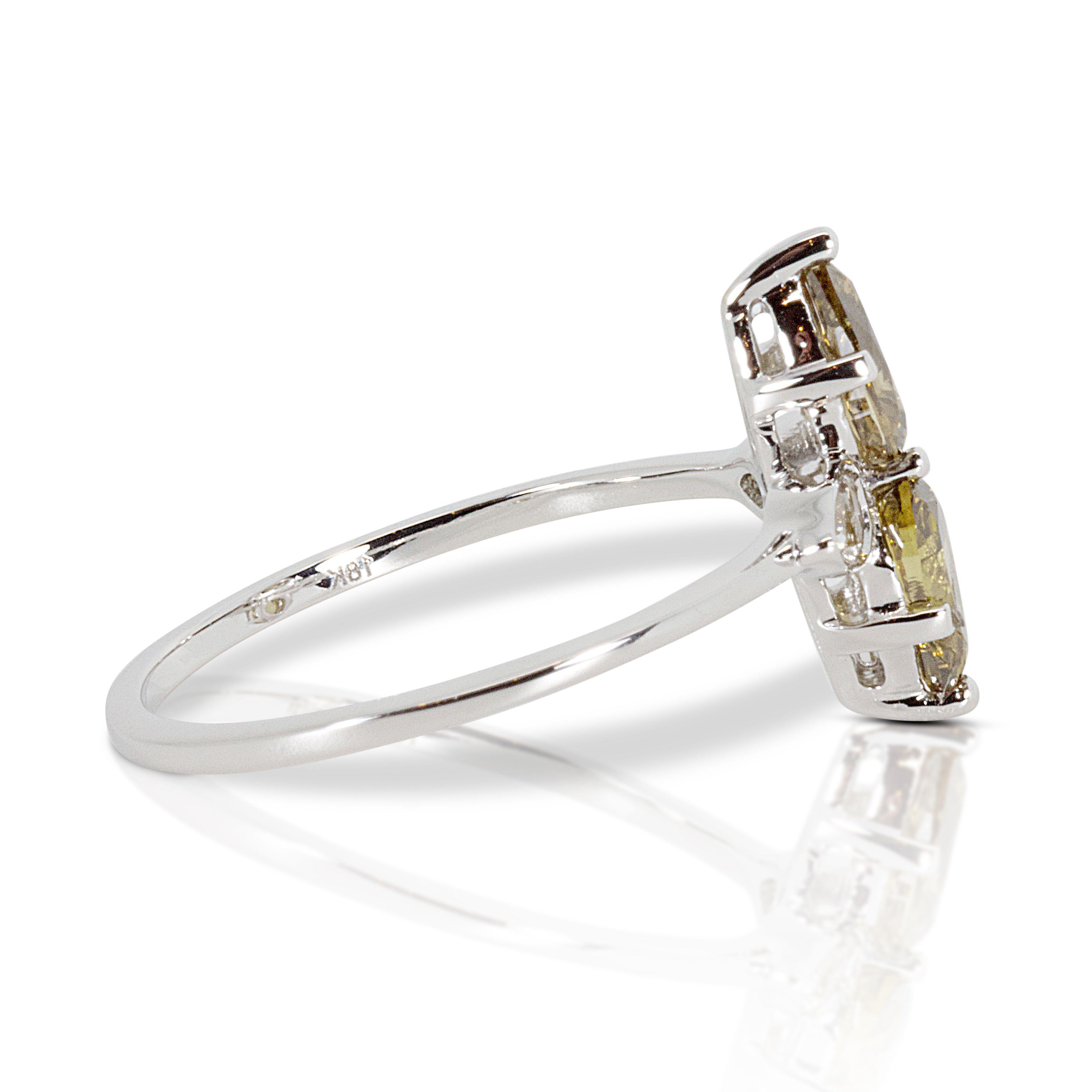 Elegant 18k White Gold Ring with 1.13 ct Natural Diamonds- NGI cert For Sale 2