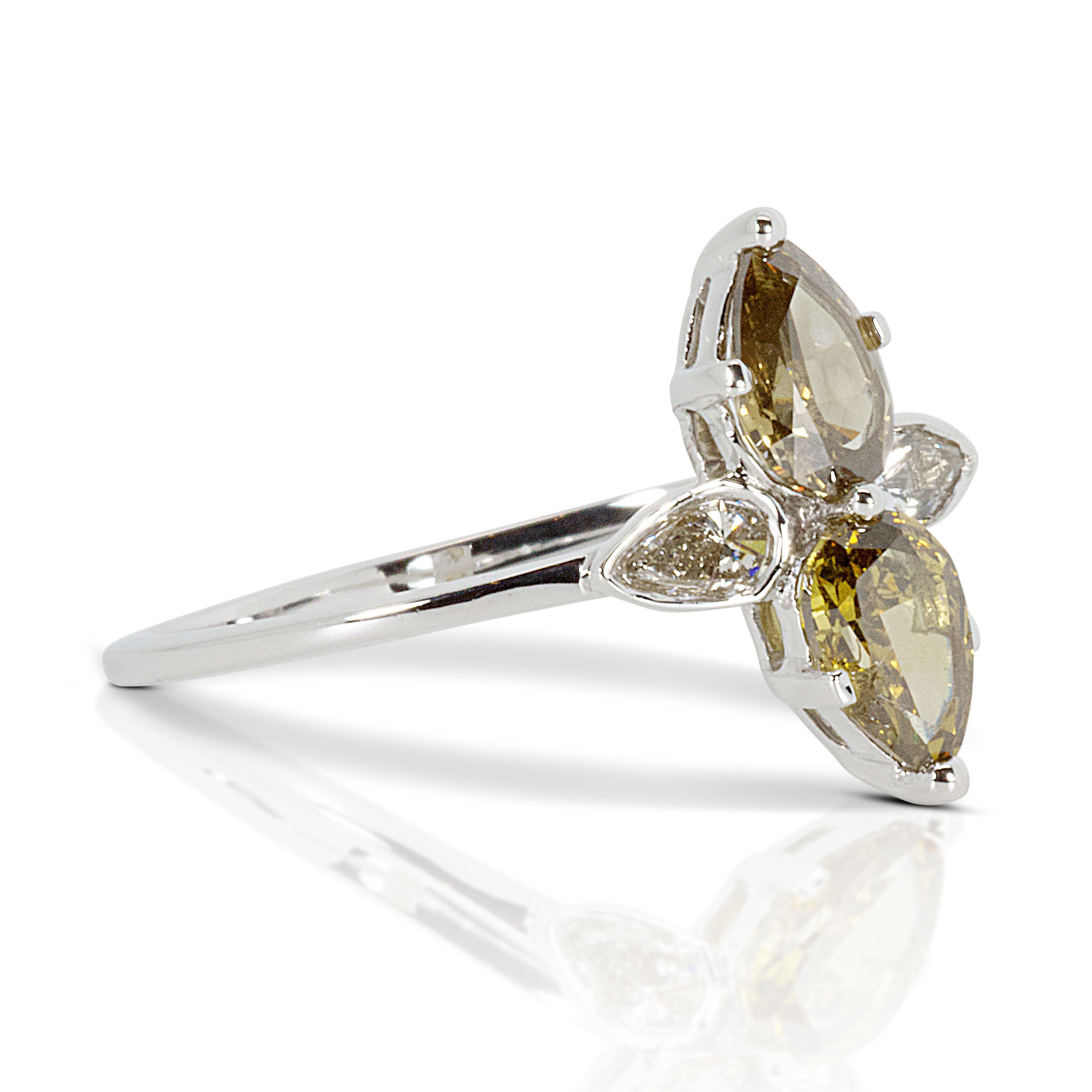 Elegant 18k White Gold Ring with 1.13 ct Natural Diamonds- NGI cert For Sale 3
