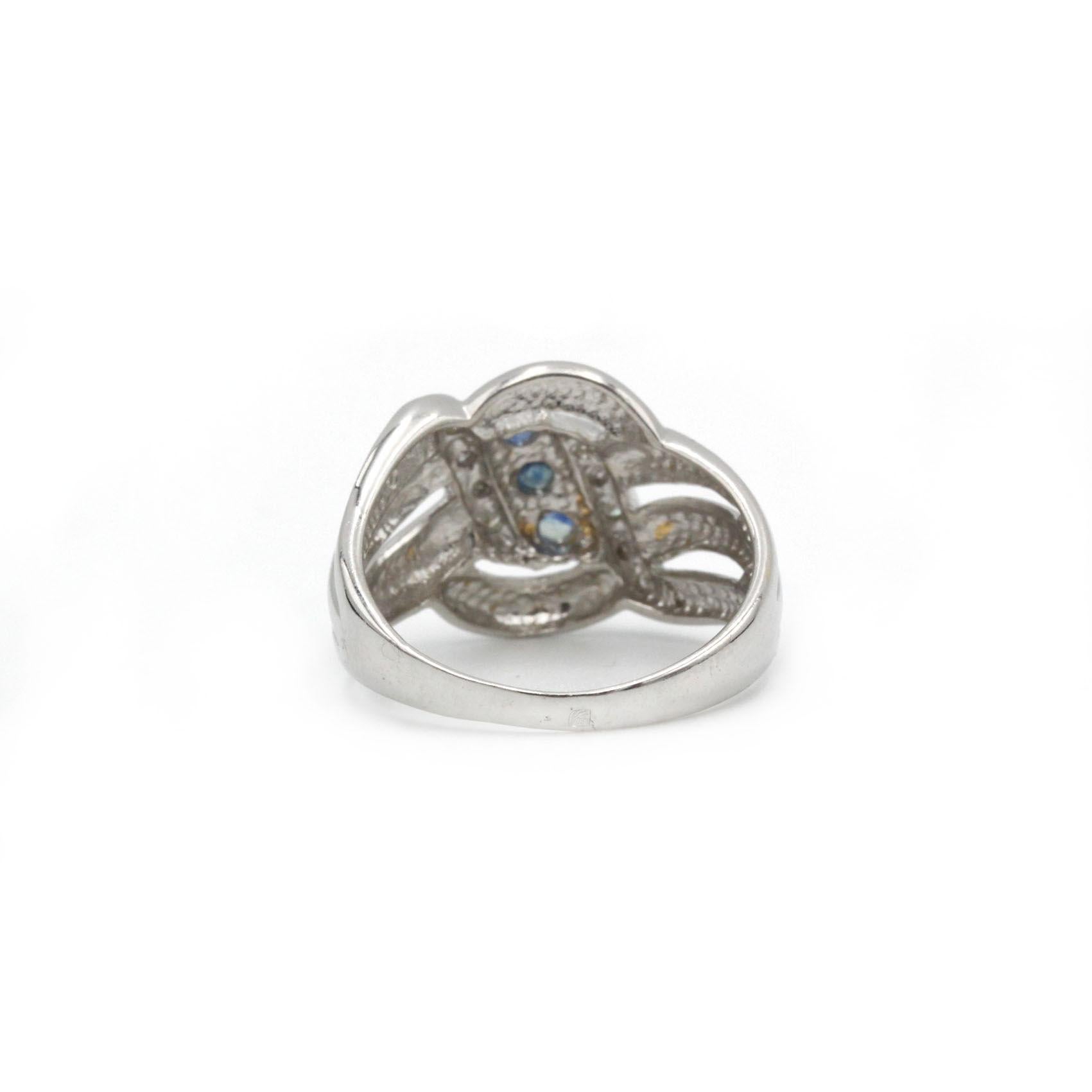 Anello Eleg in oro bianco 18 carati con zaffiro e diamante, taglia 7¾ In condizioni buone in vendita a MONTMORENCY, FR