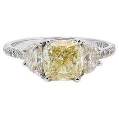 Elegant 18k White Gold Three Stone Ring w/ 2.60 carat Natural Diamonds GIA Cert
