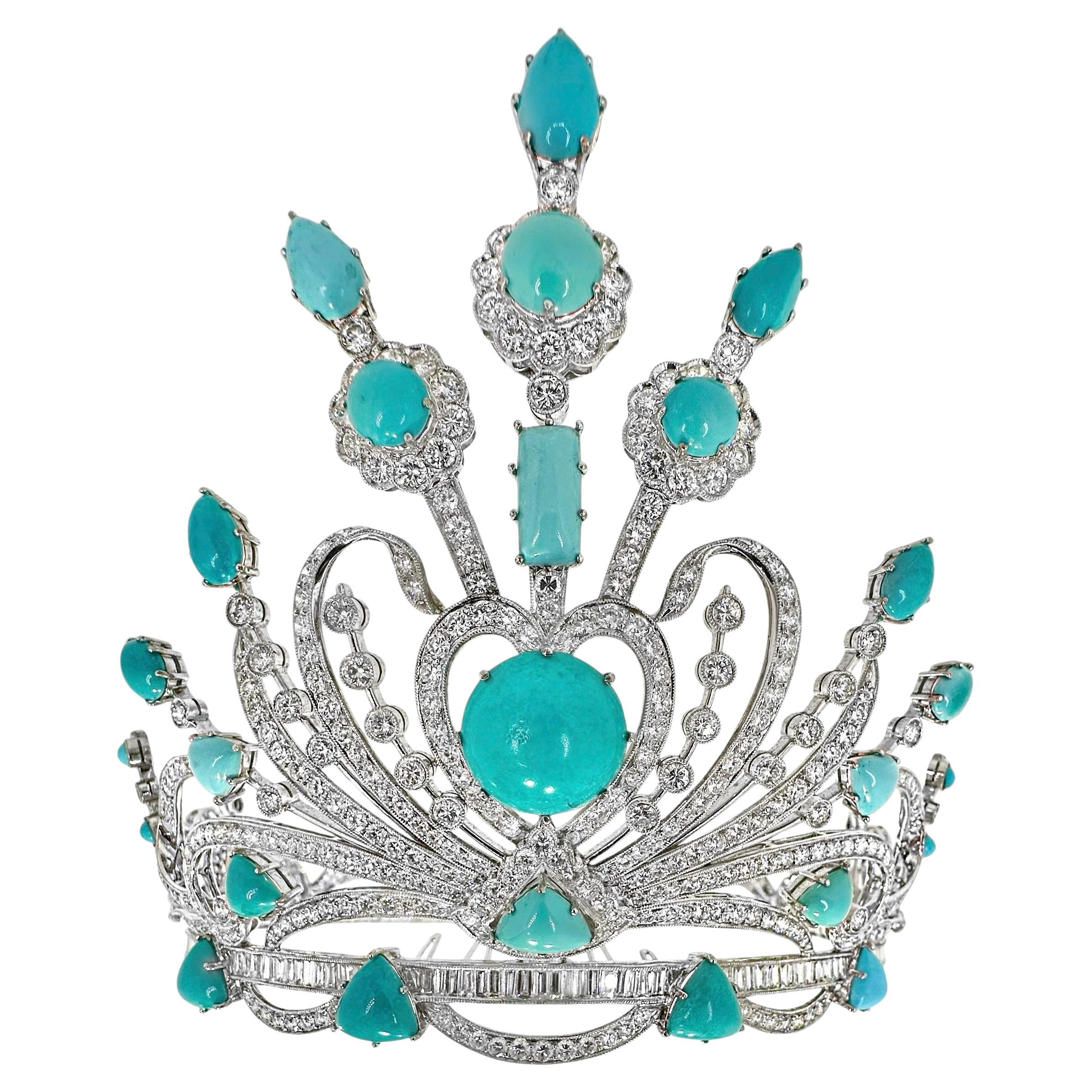Elegante Krone aus 18 Karat Weißgold, Türkis und Diamanten mit Verzierungen, geeignet für eine Königin
