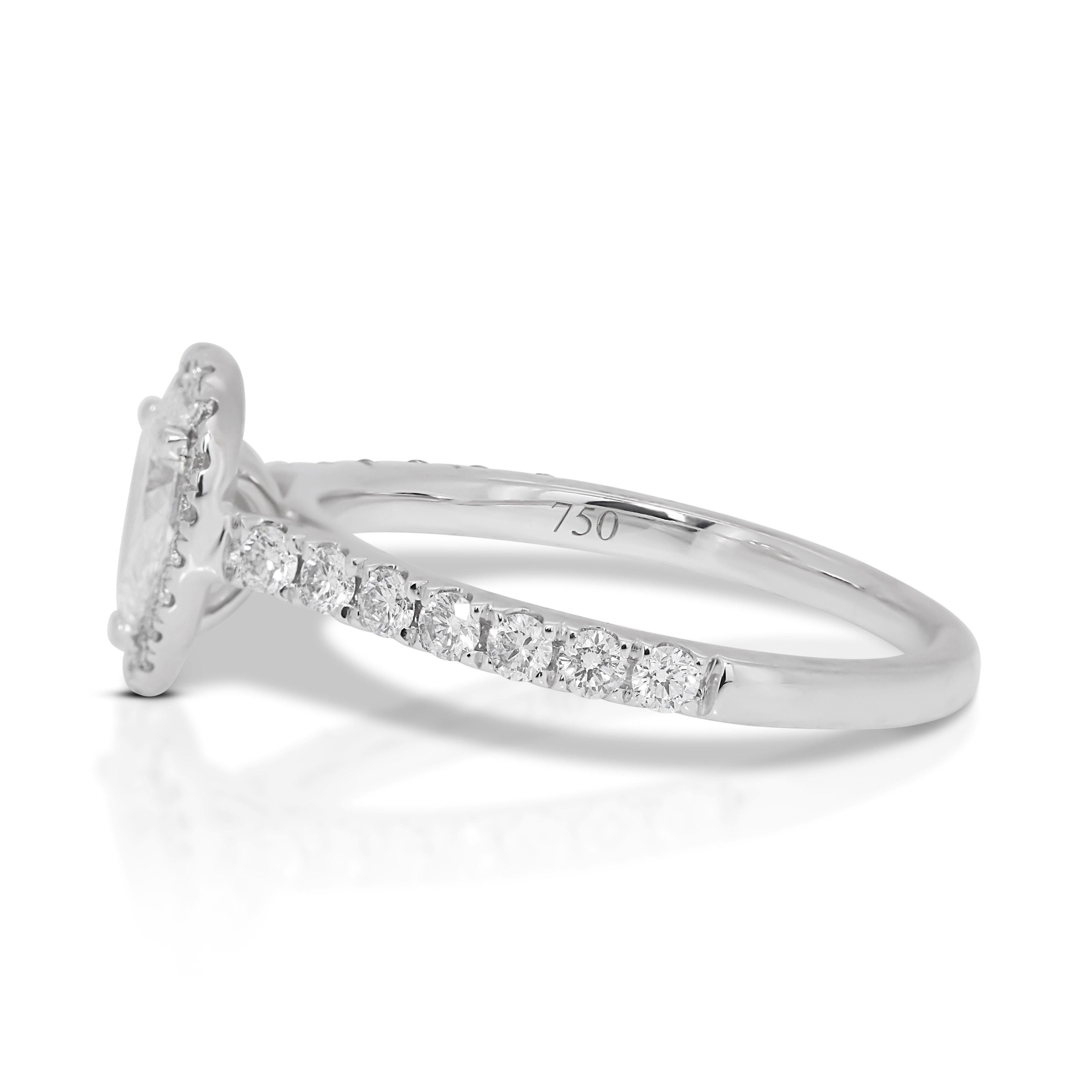 Women's Elegant 18k White Gold with 0.71ct Pear-shaped Diamond Ring For Sale