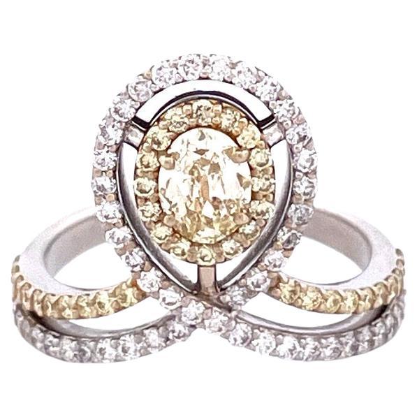Elegant 18k White Gold Yellow Diamond Ring For Sale