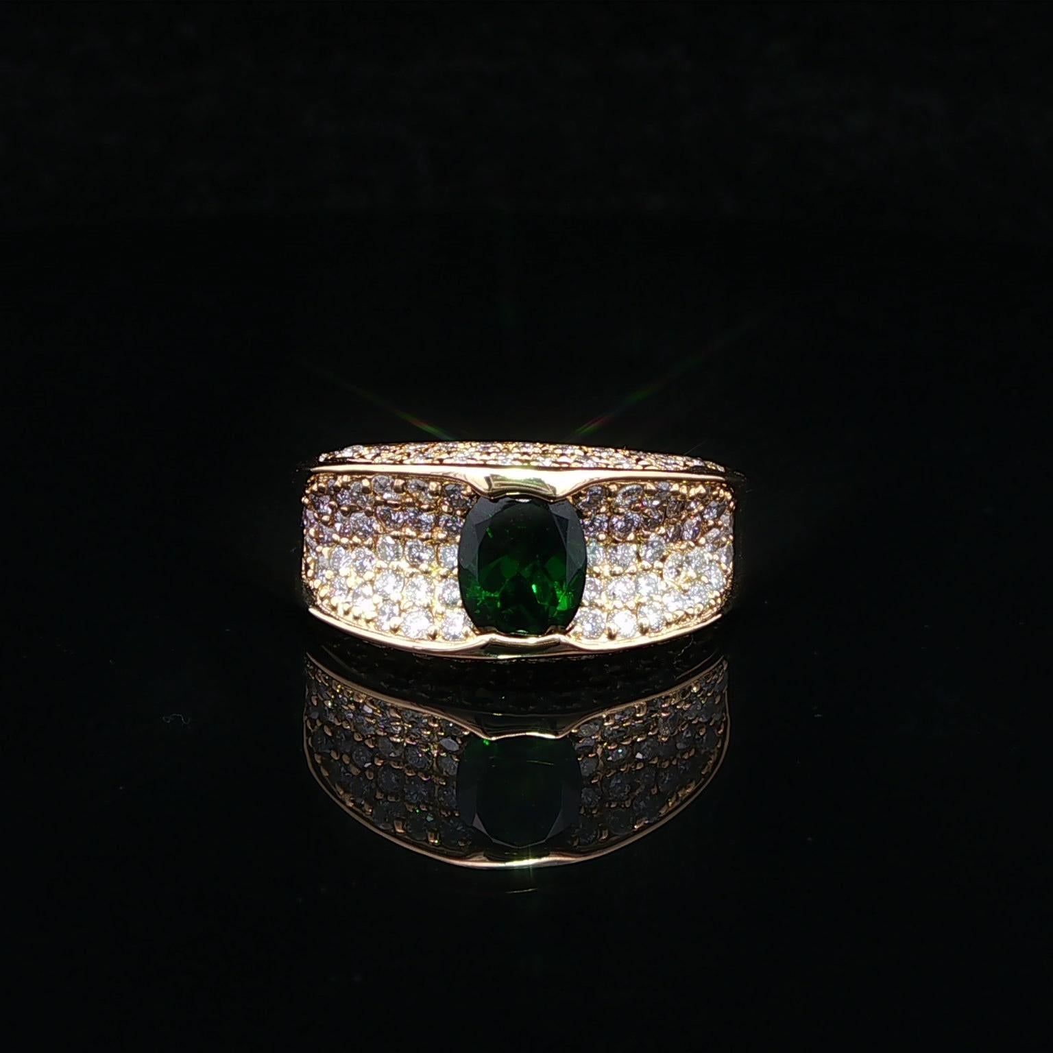 Eleganza in oro giallo 18 carati: fascia con tsavorite ovale da 2,23 carati e pavé di diamanti in vendita 8