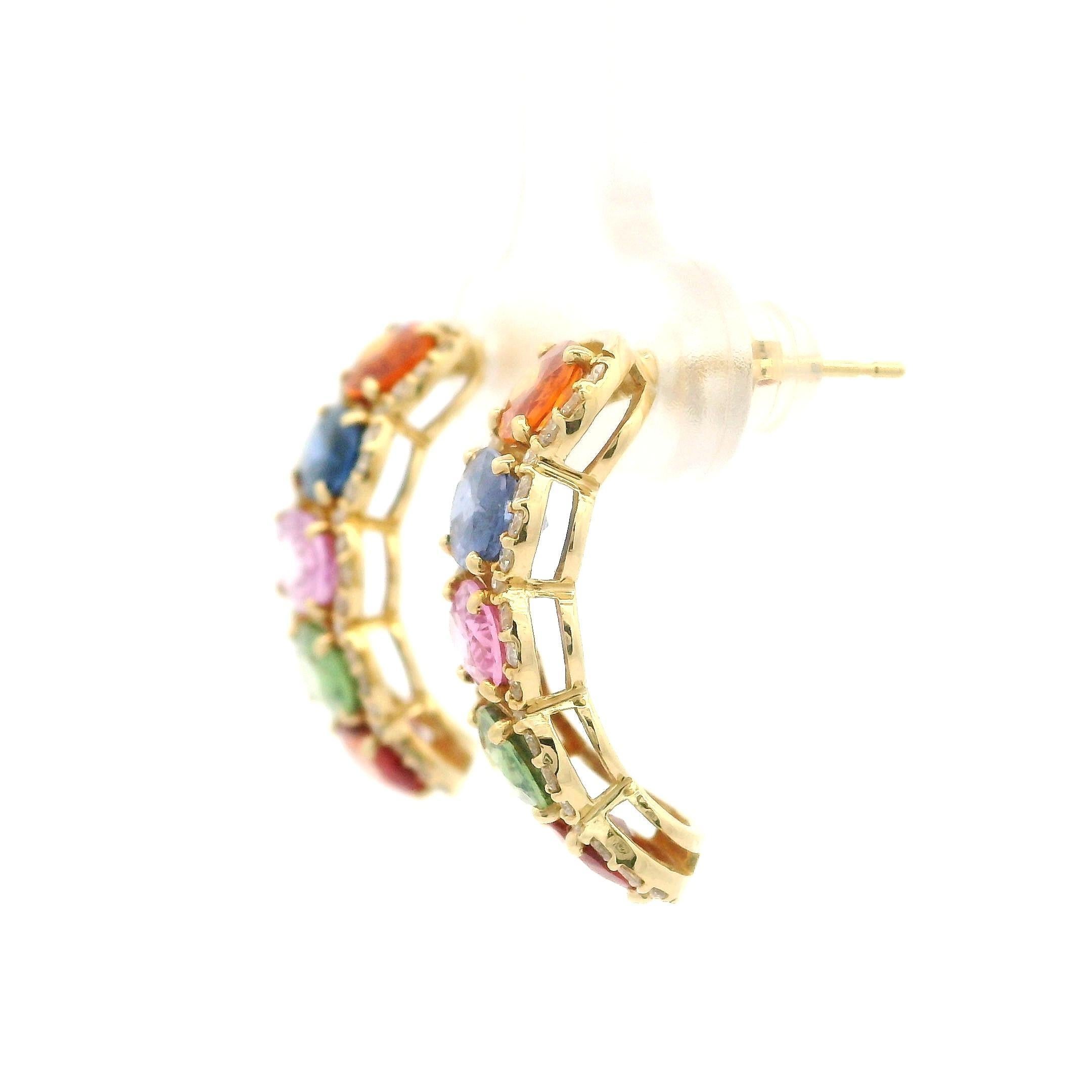Elegant 18k Yellow Gold 3.20ctw Diamond & Multi Colored Sapphire Cuff Earrings In Excellent Condition For Sale In Montclair, NJ