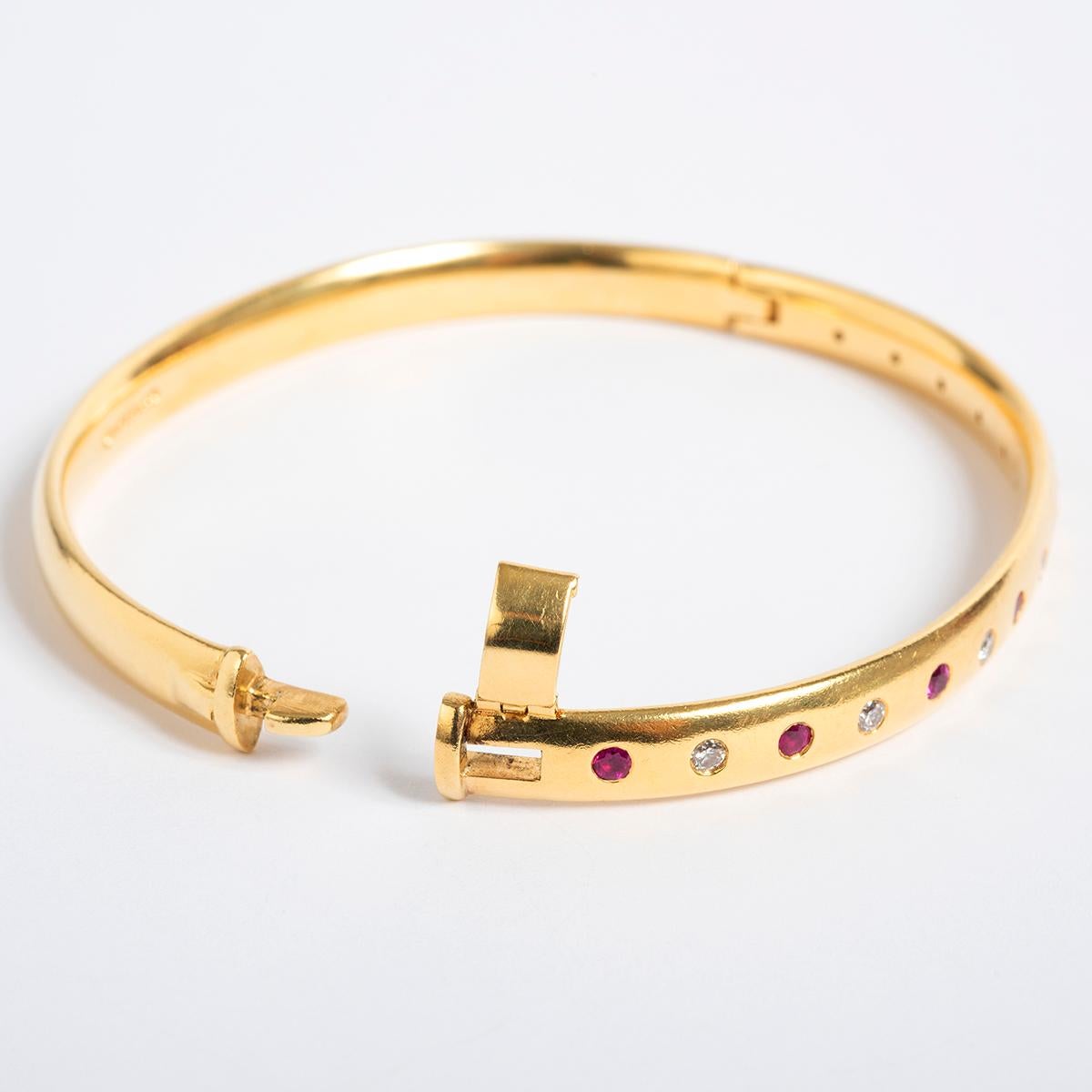 Round Cut Elegant 18K Yellow Gold, Ruby & Diamond Bangle