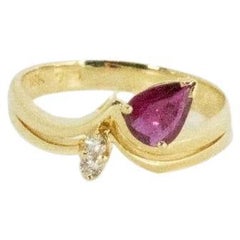 Elegant 18k Yellow Gold Three Stone Ring with 0.42 Natural Ruby and Diamonds