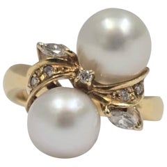 Elegance Anello Bypass con Perle e Diamanti in Oro Giallo 18K