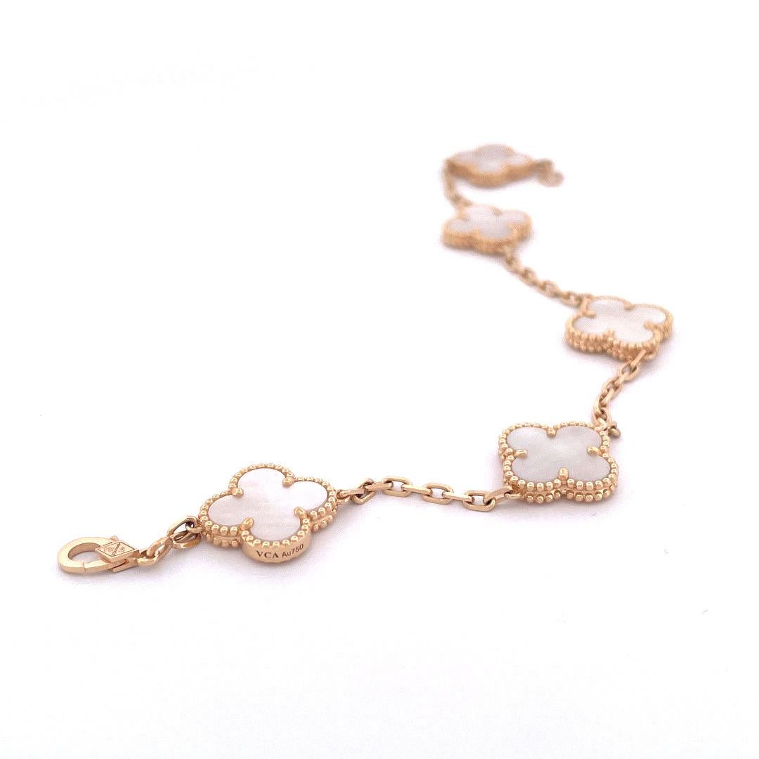 Elegant 18k Yellow Gold VCA Mother-Of-Pearl 5 Motifs Bracelet In New Condition In New York, NY