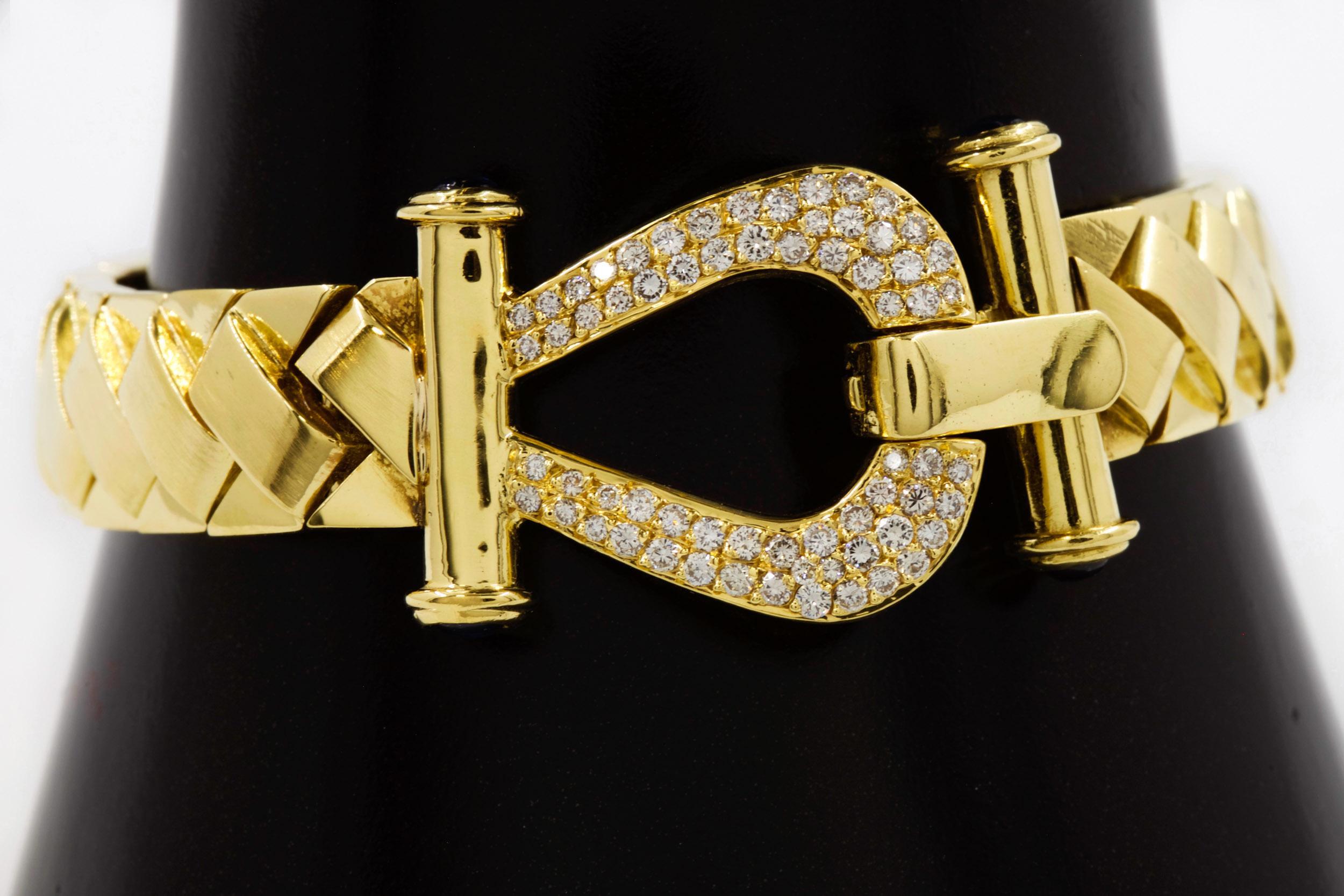 Elegant 18-Karat Gold Woven Strap Bracelet with 65 Diamonds and 4 Sapphires For Sale 8